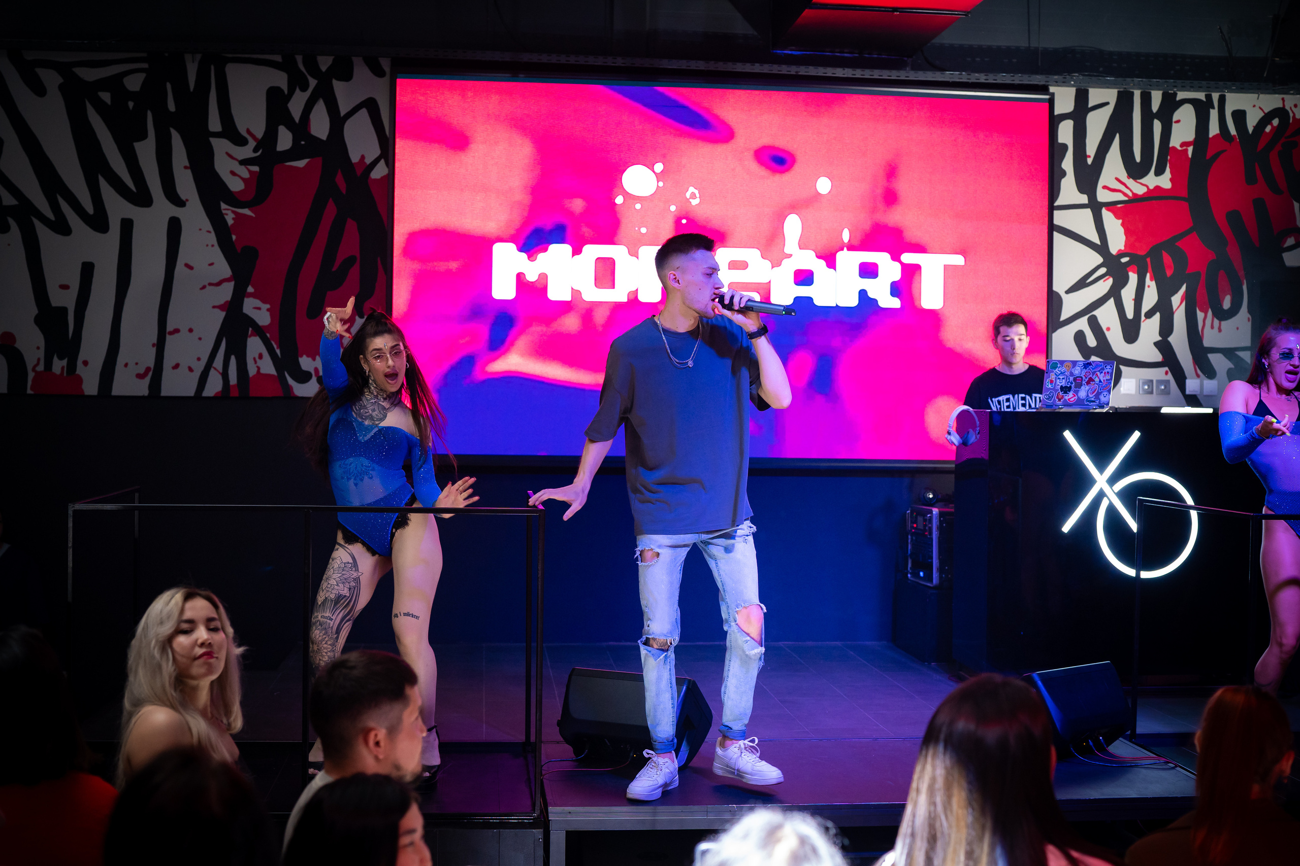 MOREART. Lounge Bar X.O