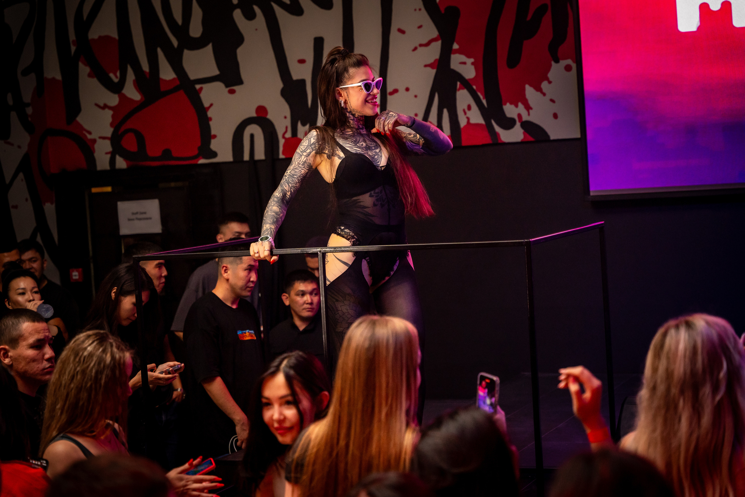 MOREART. Lounge Bar X.O