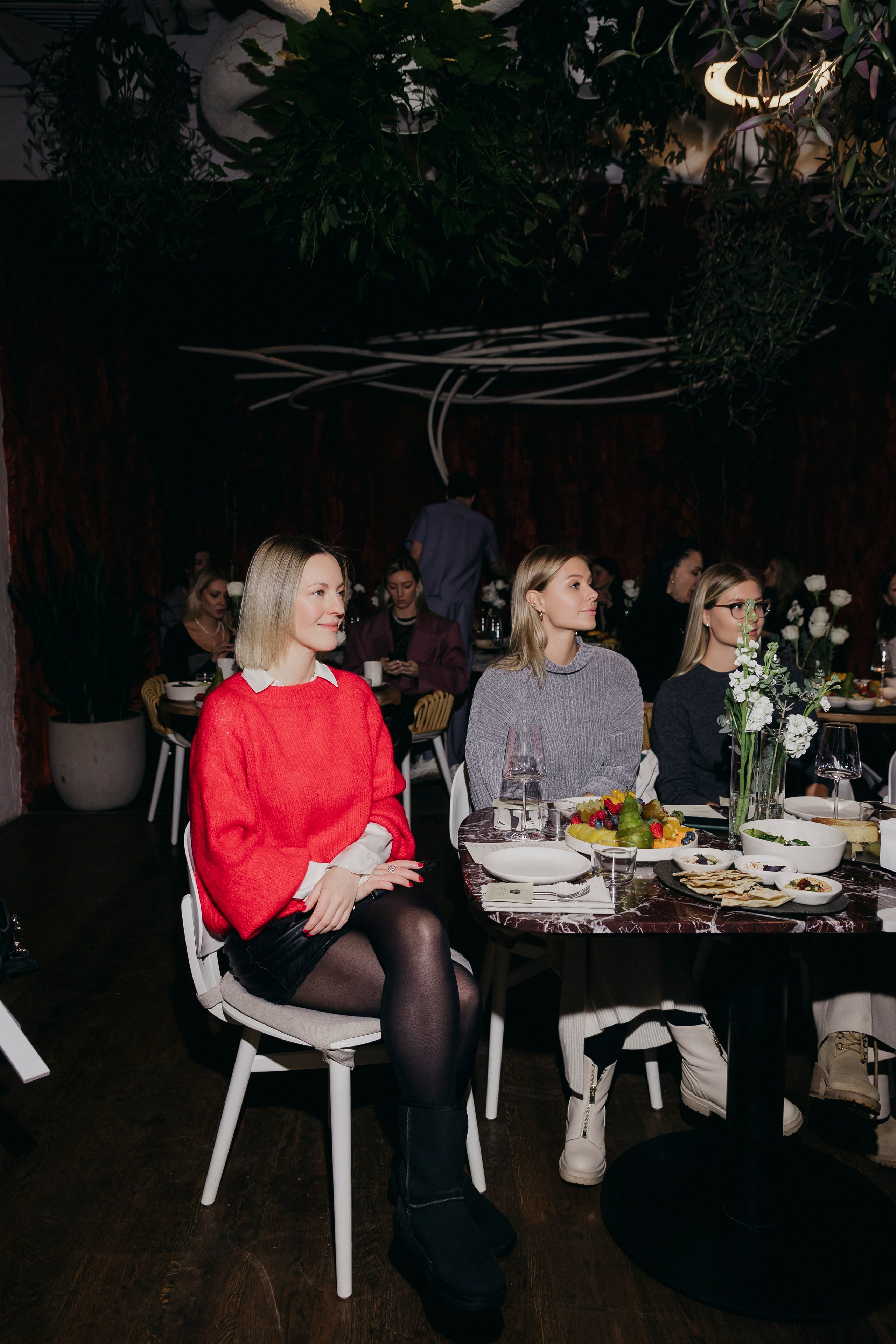 Бранч-знакомтво с Паруйром Минасяном. «Птичка на проводе»: информационный портал в Москве