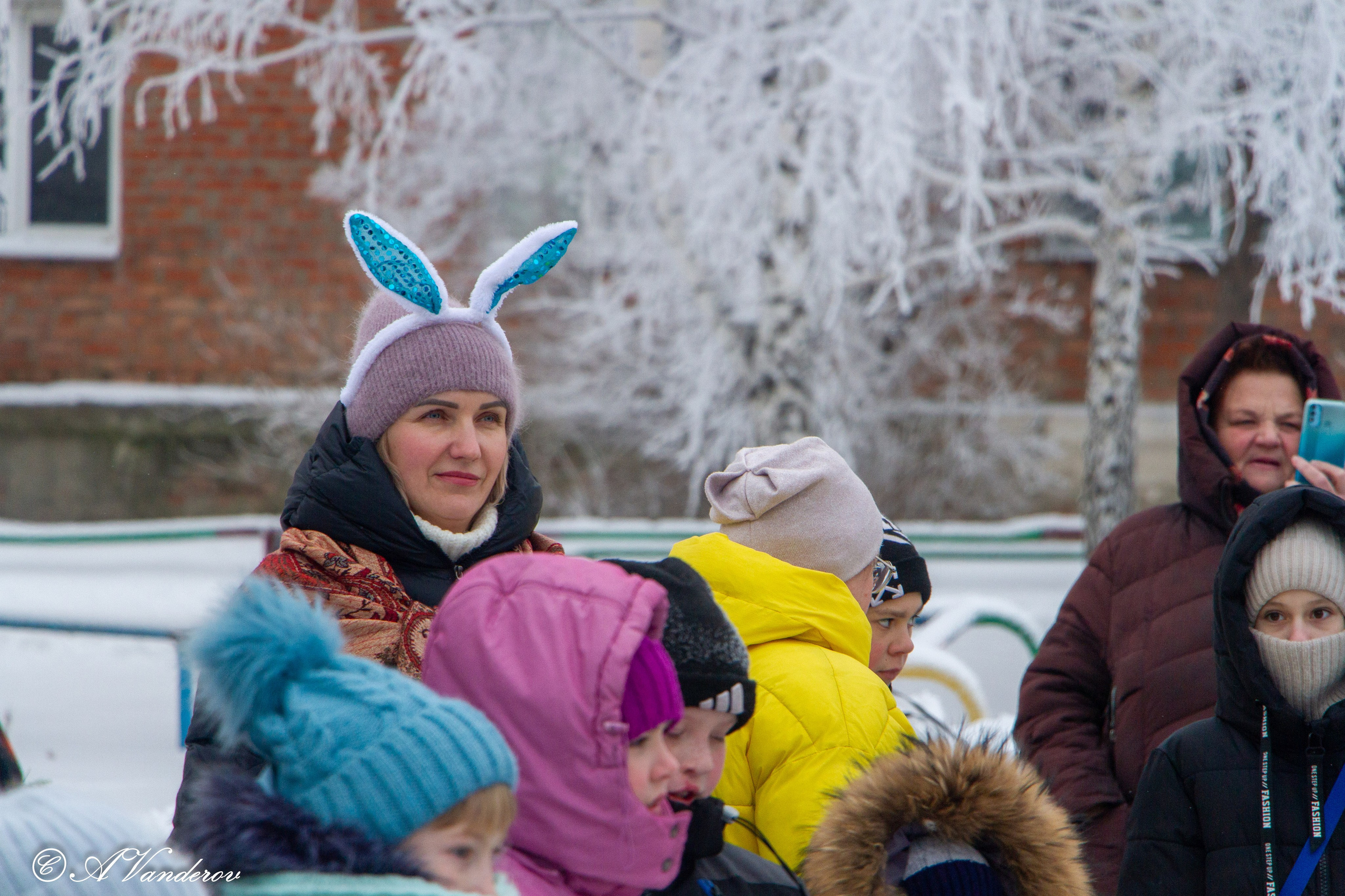Праздник во дворе, ул. Осташковская-20. Фотограф Омск | Александр Вандеров