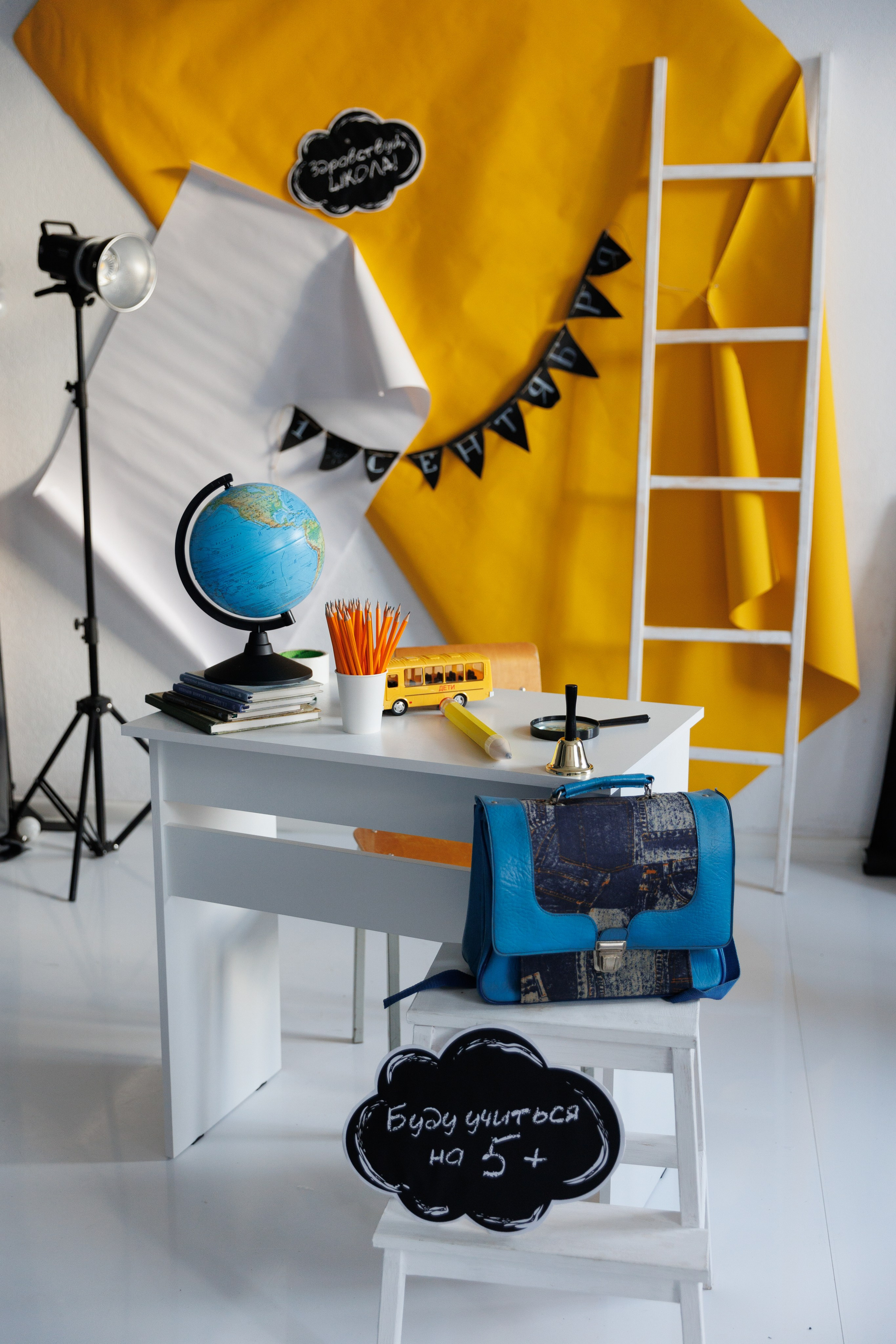 «Здравствуй, Школа, новый год!». Фотограф Лодейное Поле Екатерина Герасимова в Санкт-Петербурге и Лен. области