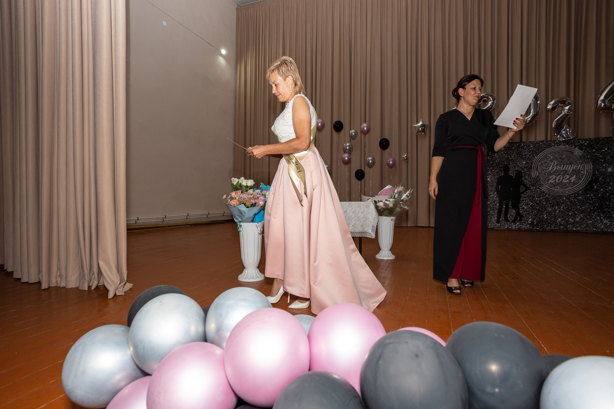 Вручение аттестата 2024 г. Выпускные альбомы Майкоп, Краснодар Елена Золотарева