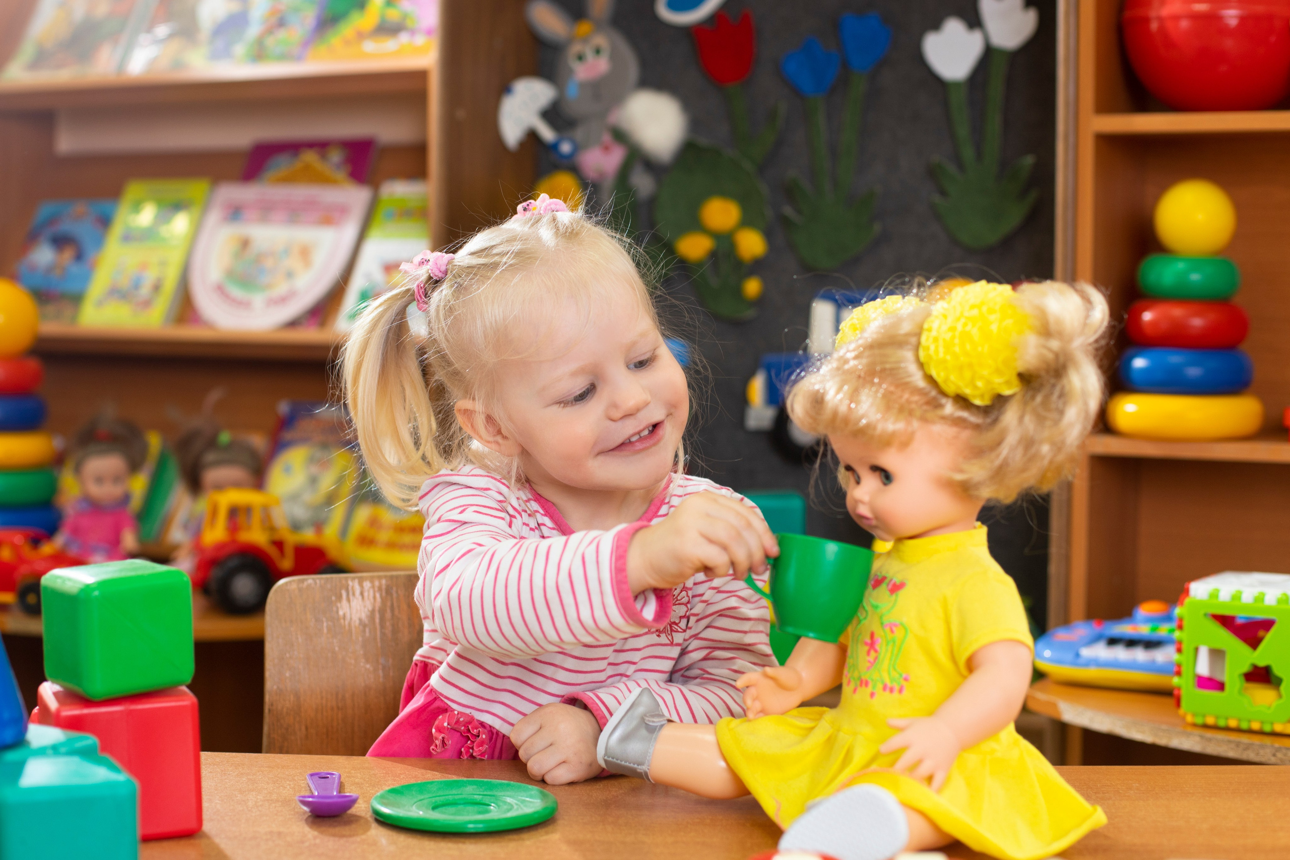 Один день в детском саду. ВЫПУСКНЫЕ АЛЬБОМЫ для детского сада и школы Санкт-Петербург и Лен. область