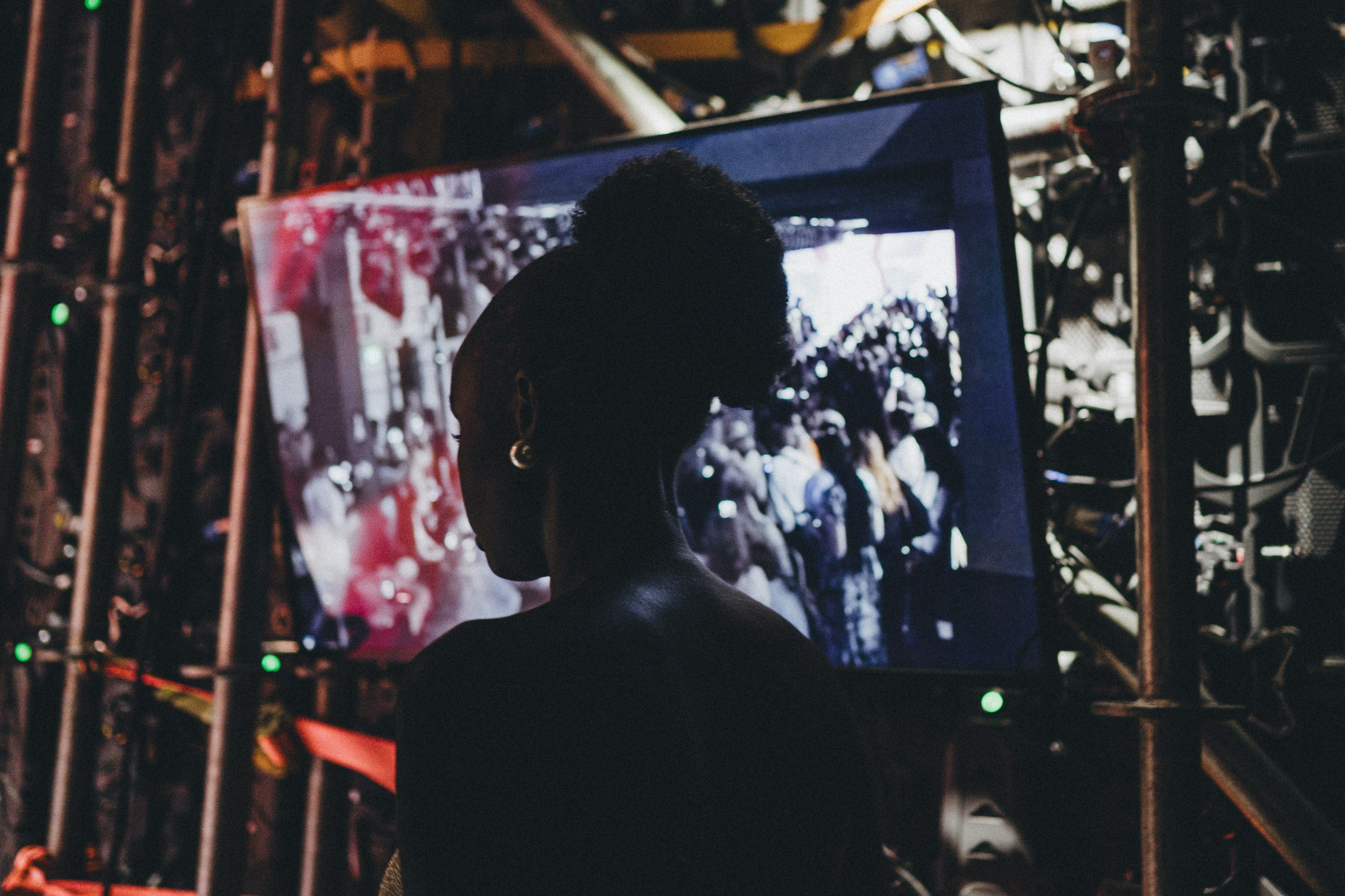 Бэкстейдж показа дизайнера Shantnu Nikhil на MFW 2025