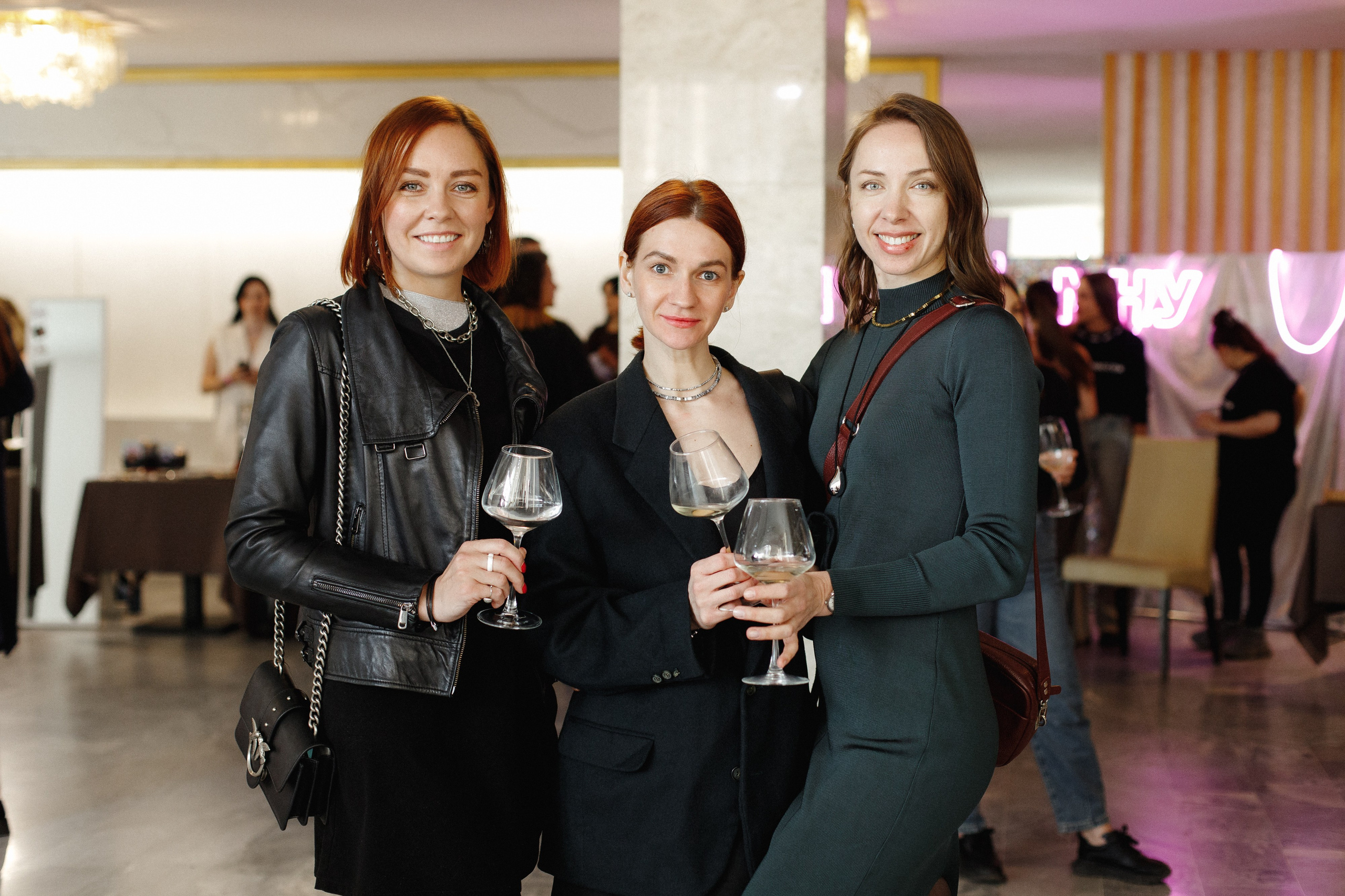 ФЕСТИВАЛЬ ИГРИСТЫХ ВИН. СВОИ. ФОТООТЧЕТЫ-СОБЫТИЯ-МЕСТА