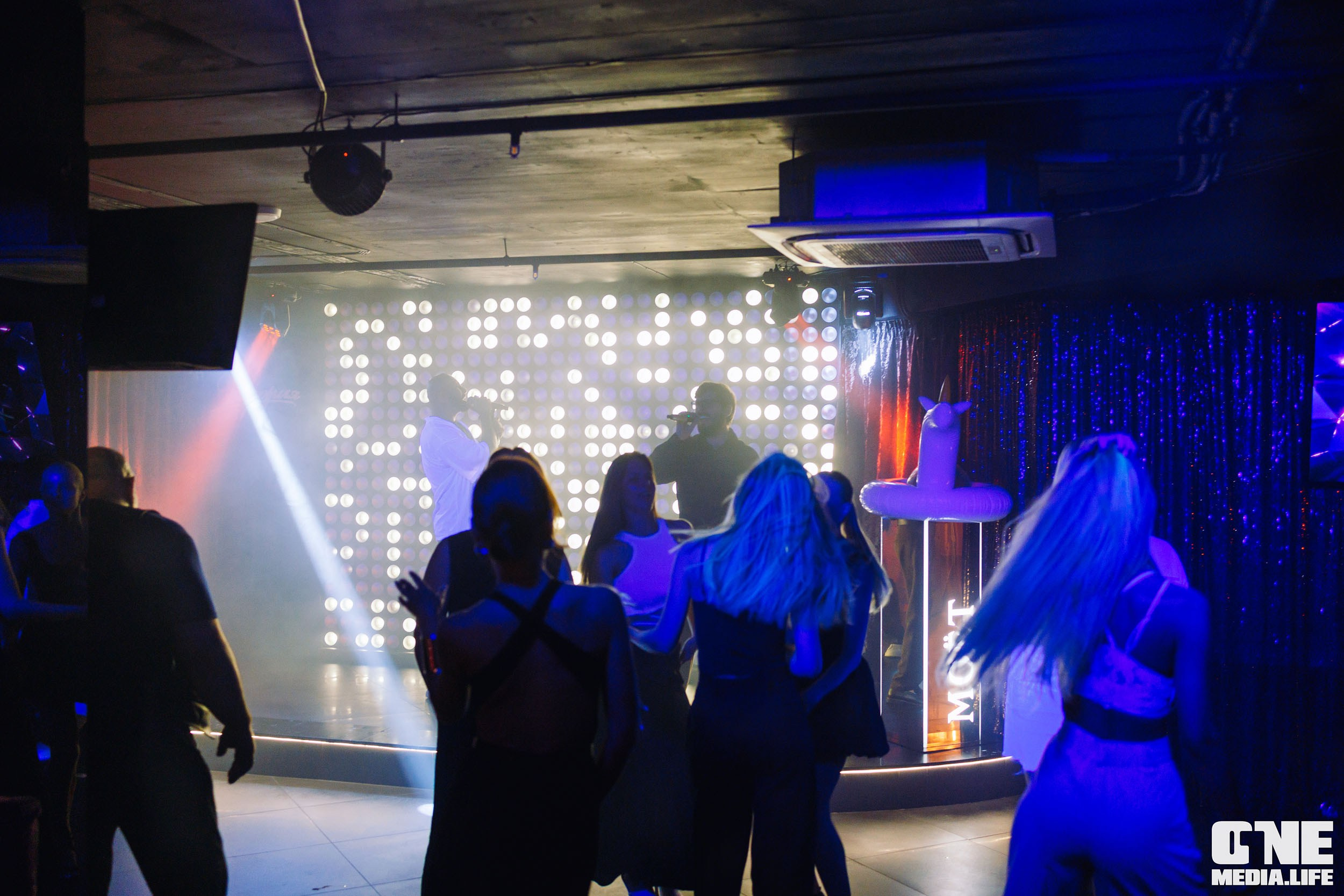 Фоторепортаж из караоке-клуба Эйфория. One Media Life: фоторепортажи, фотоотчеты с мероприятий и заведений