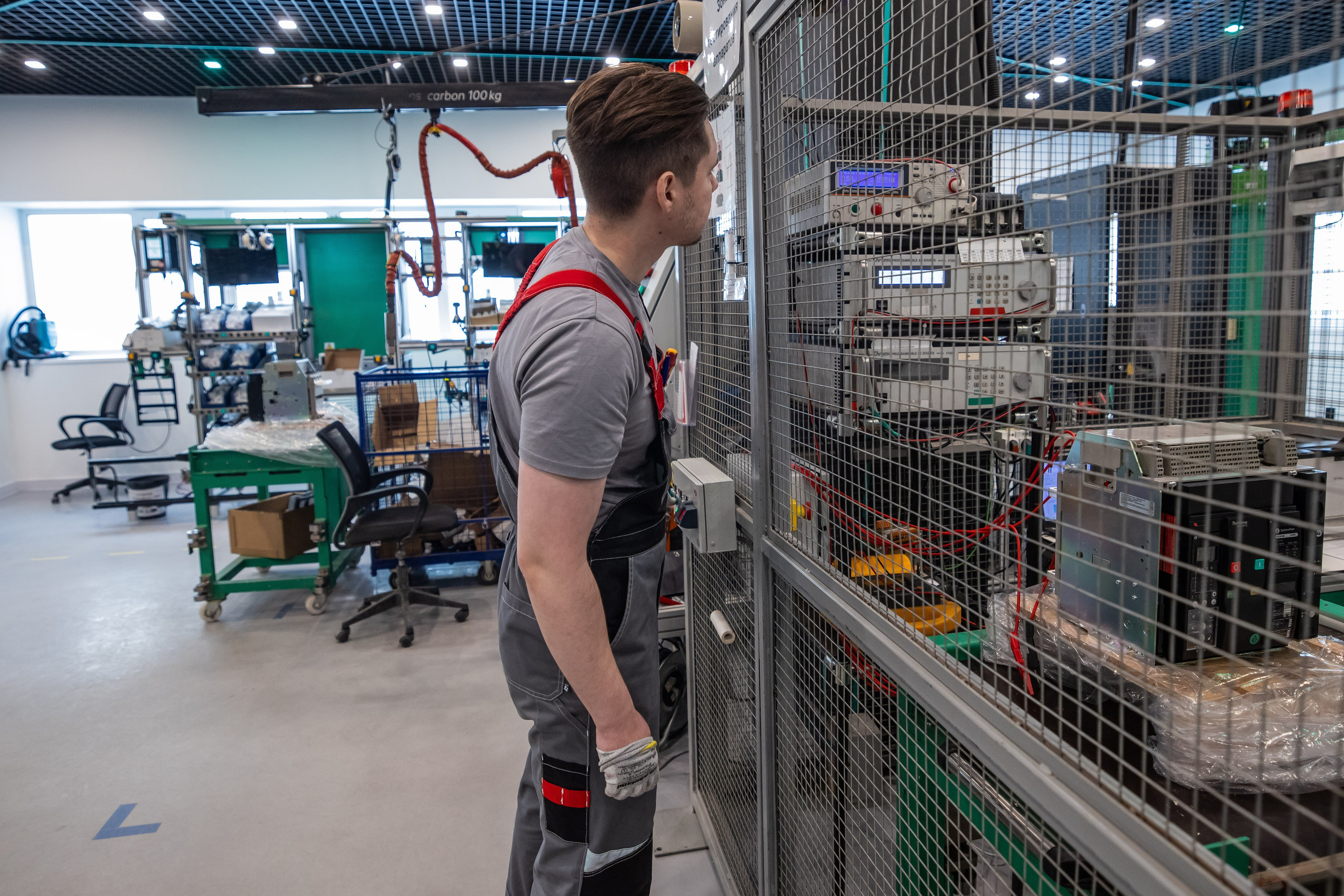 Съмка завода электрооборудования. Промышленный фотограф, фоторепортаж, Россия