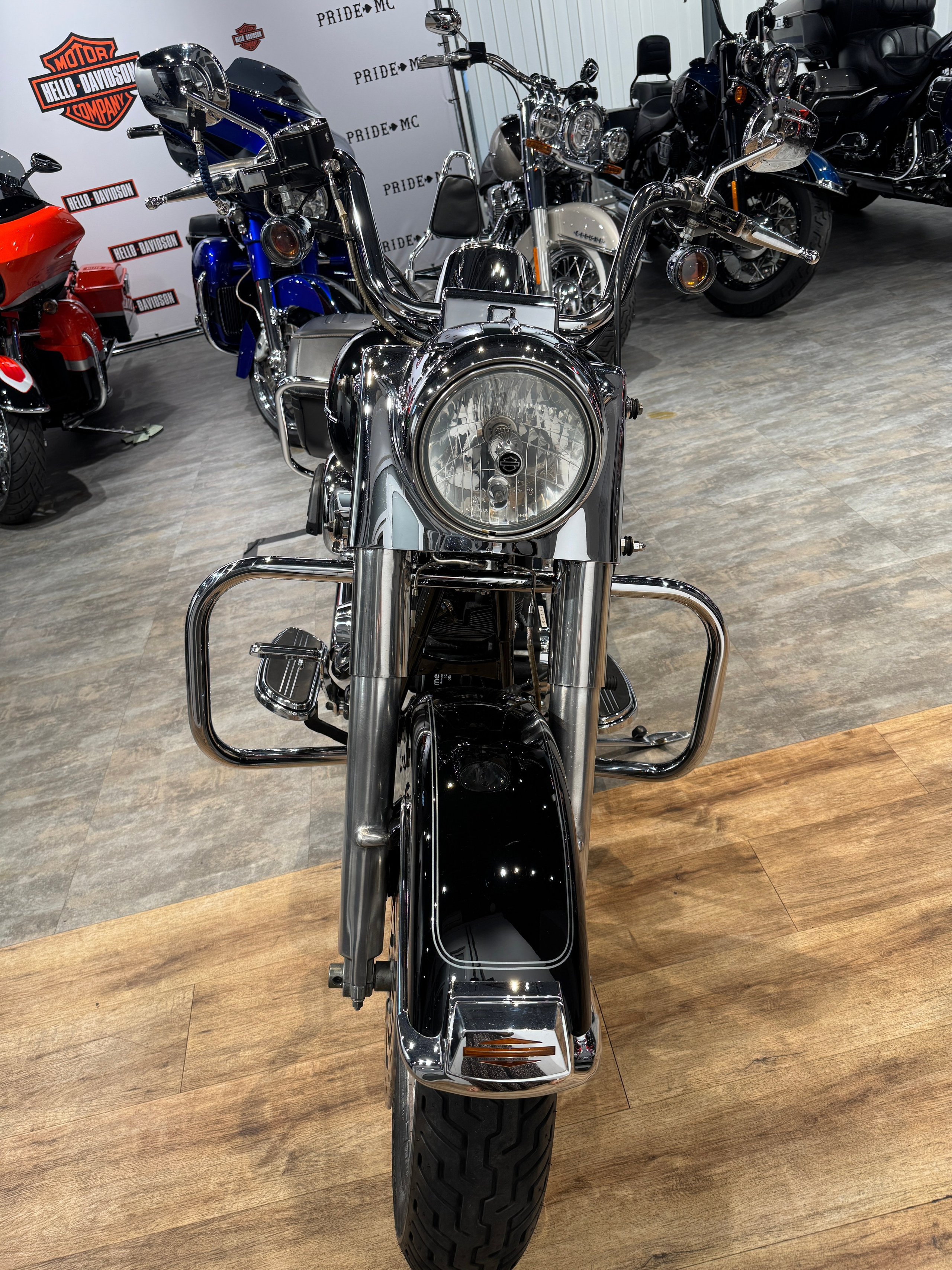 Мотоциклы Harley-Davidson Road King S&S (Screaming Eagle) (Touring) — купить мотоцикл. Hello Davidson, Москва. Только хорошие мотоциклы…