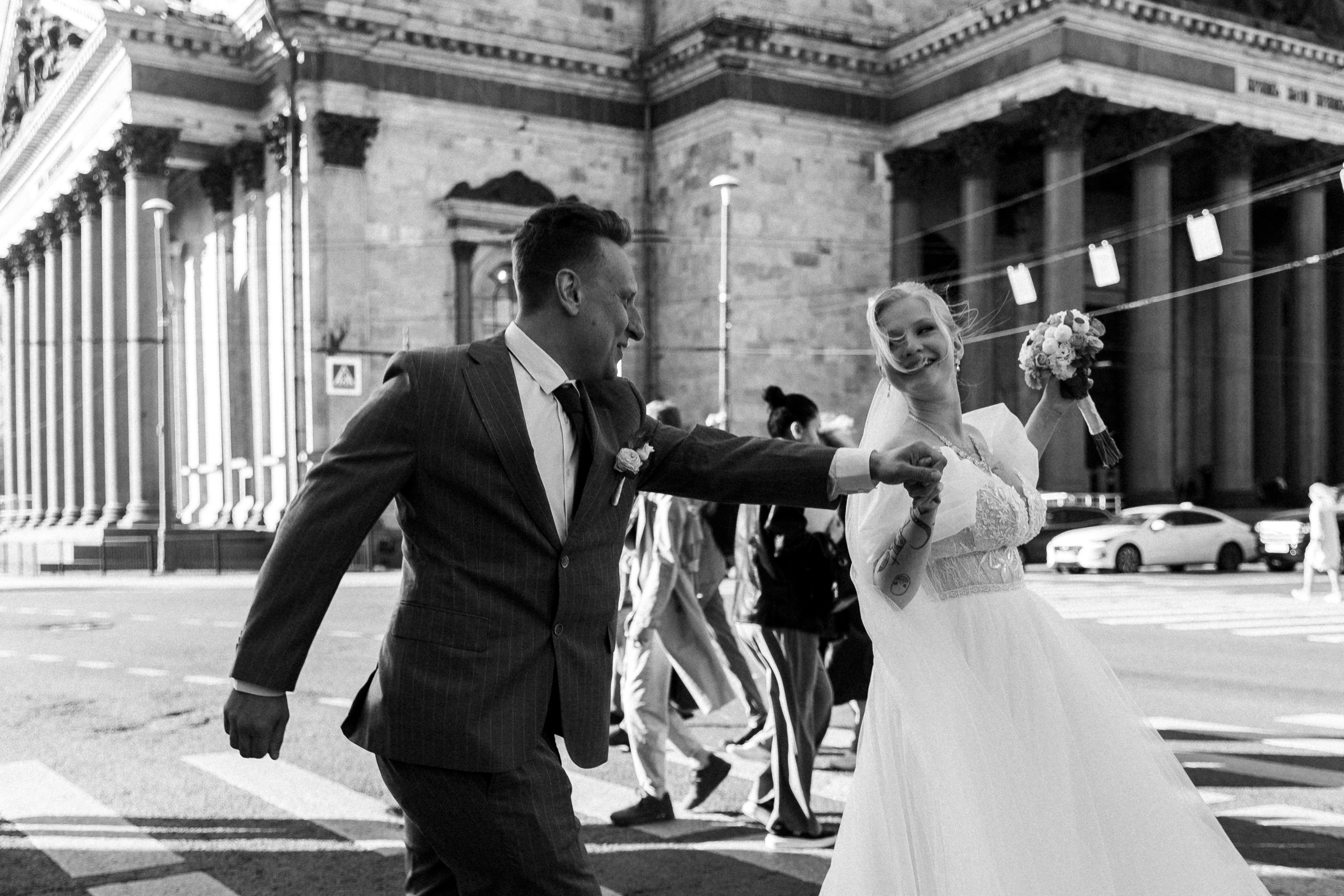 Love in Black and White. Professional photoartist in St. Petersburg (wedding, reportage, portrait, model book, love story) Alexander Shvedov