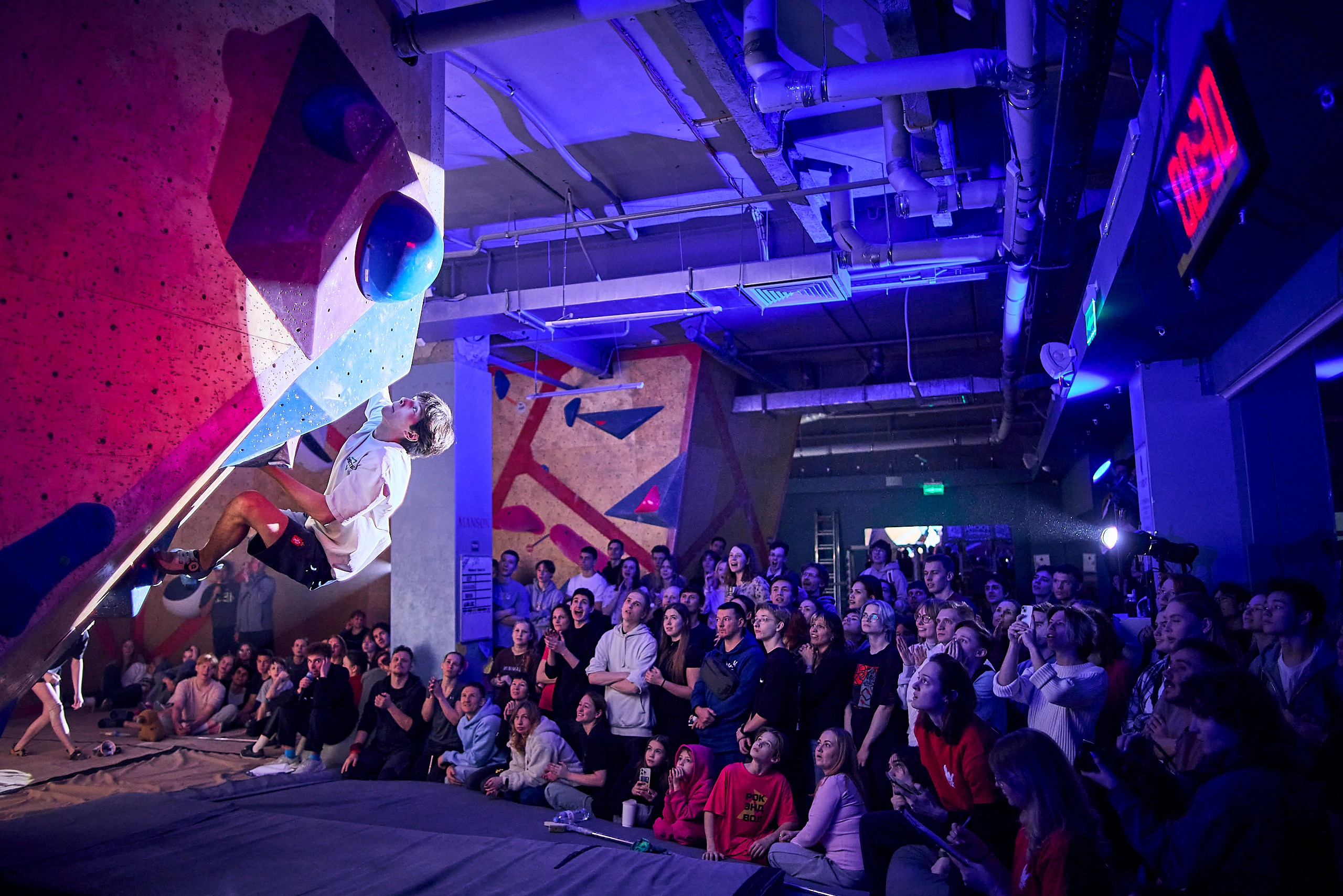 Спортивный и репортажный фотограф в Екатеринбурге Артём Арафаилов