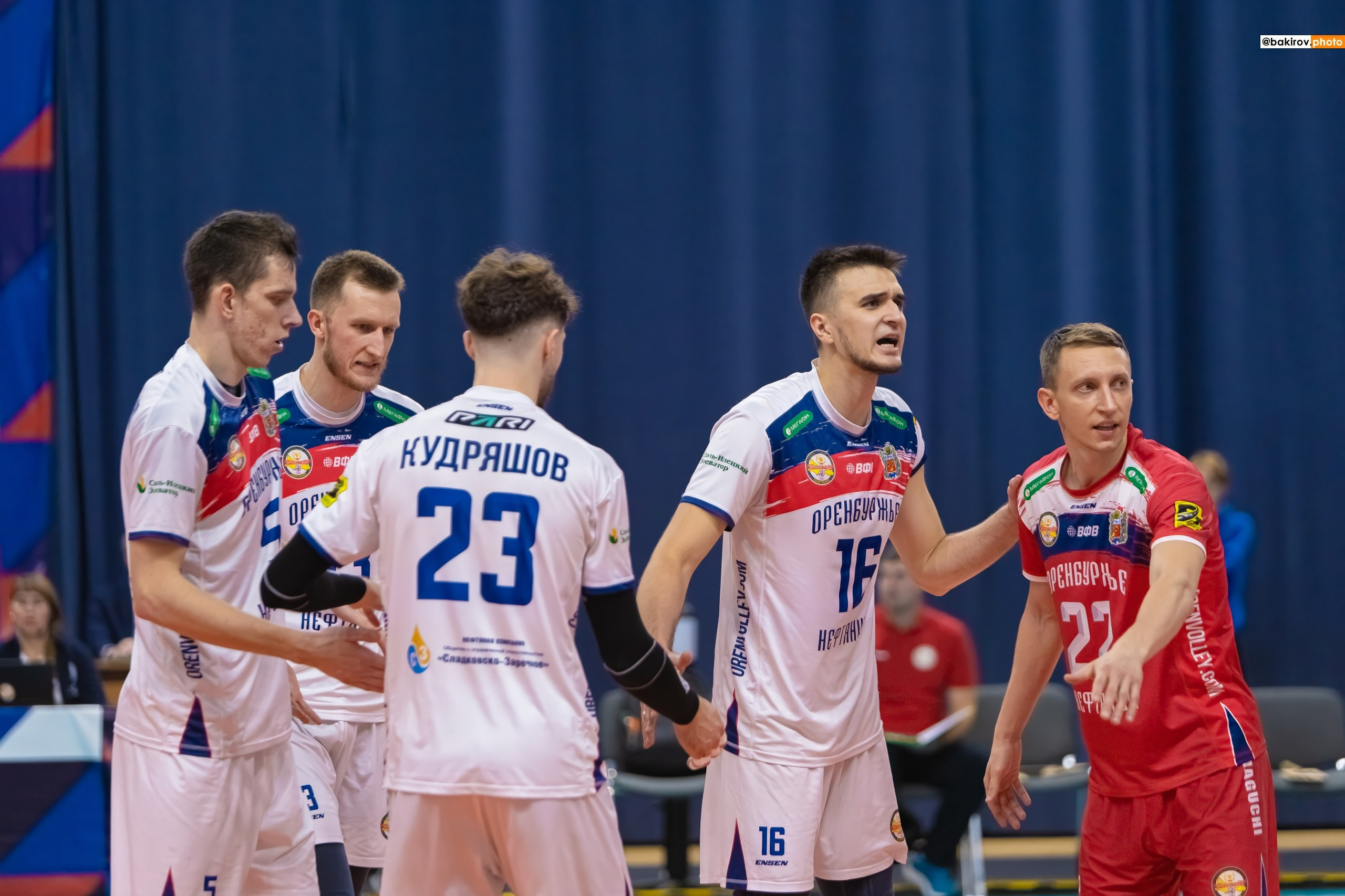 06.11 Волейбол. Нефтяник-Кузбасс. Команда специалистов в мире фотографии и видео. Детский фотограф, семейный фотограф