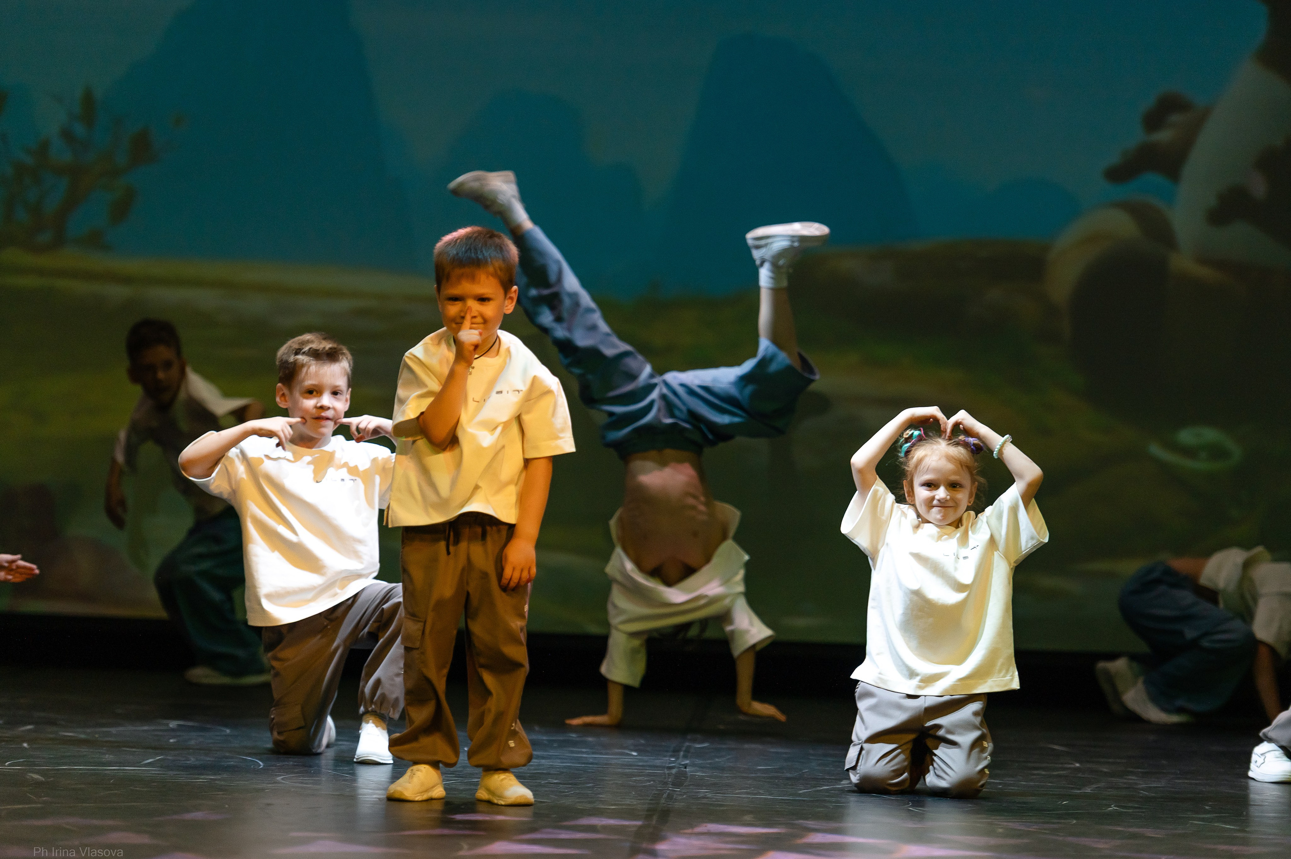 DANCE SPASE отчетник брейкданс