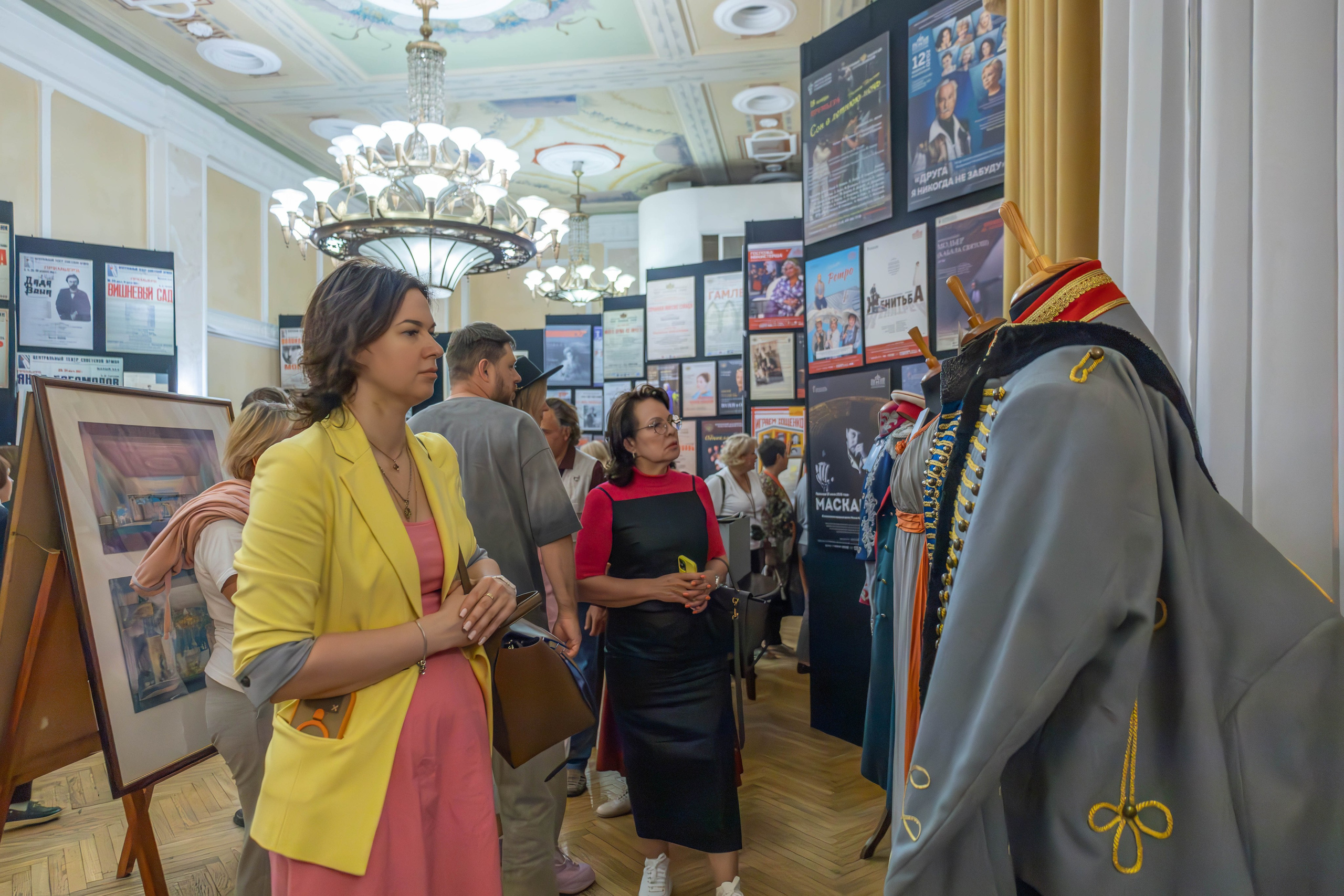 Спектакль «Гусарская баллада» в театре Российской Армии