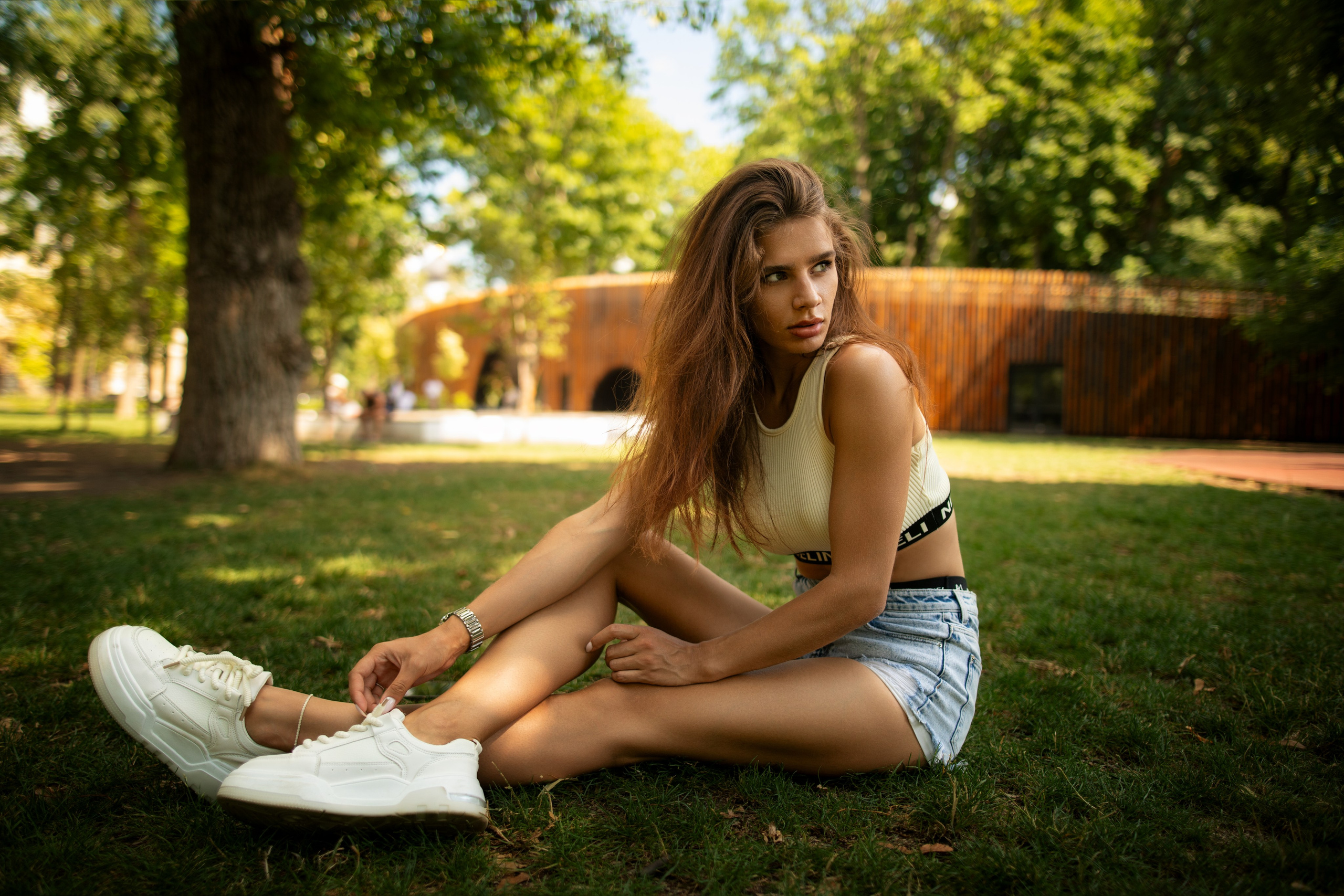 Съемка на крыше ГЧ и в парке с Полиной в формате для «себя». Дмитрий Шульгин, портретный фотограф в Воронеже