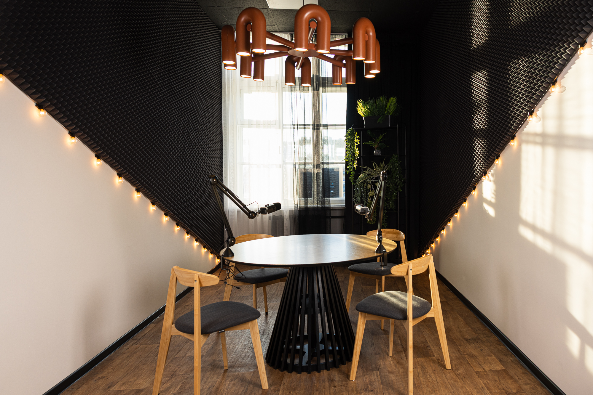 Photohub залы для съемки бизнес-контента. Фотограф в Минске Людмила Дутко