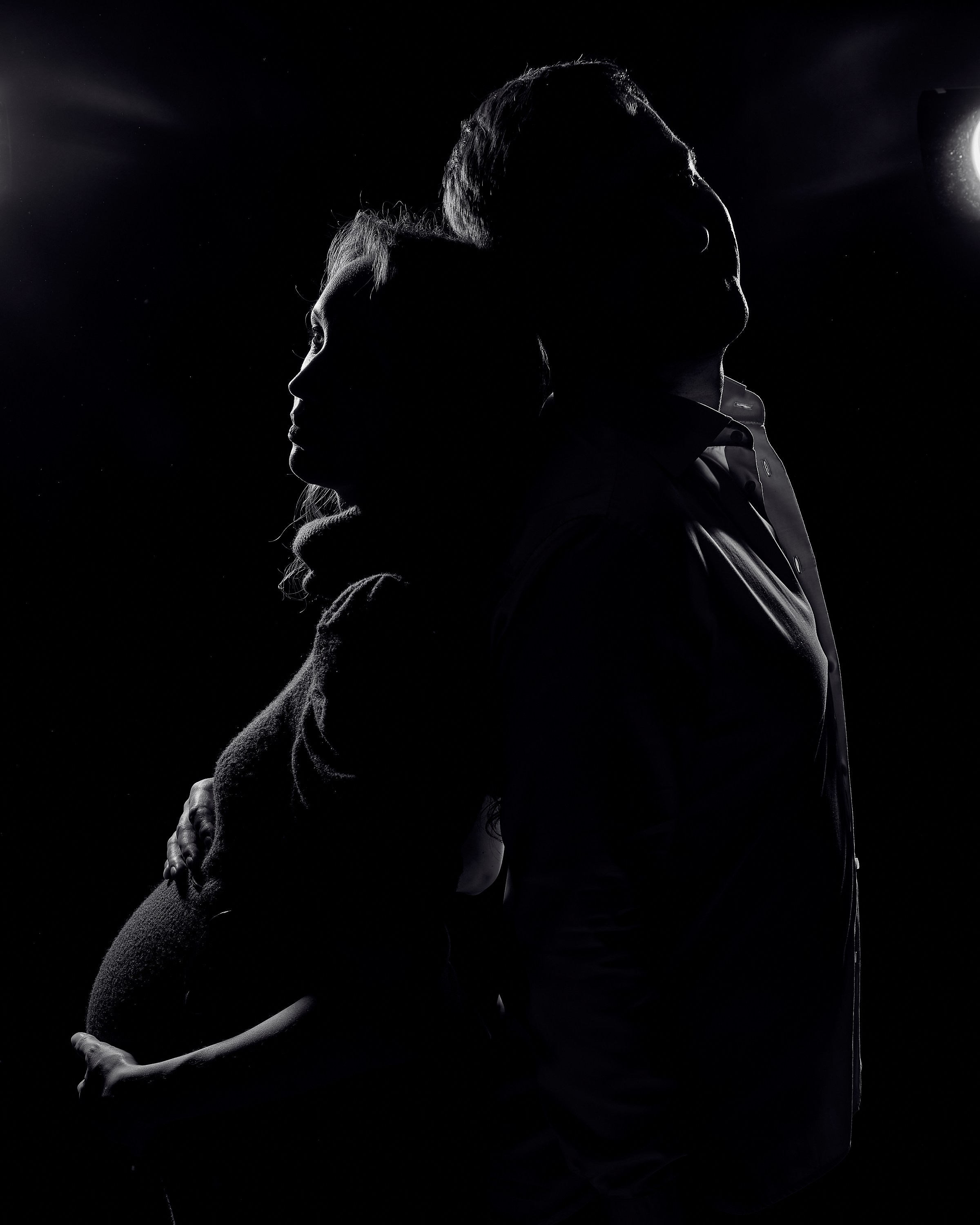 Фотография молодоженов во время беременности