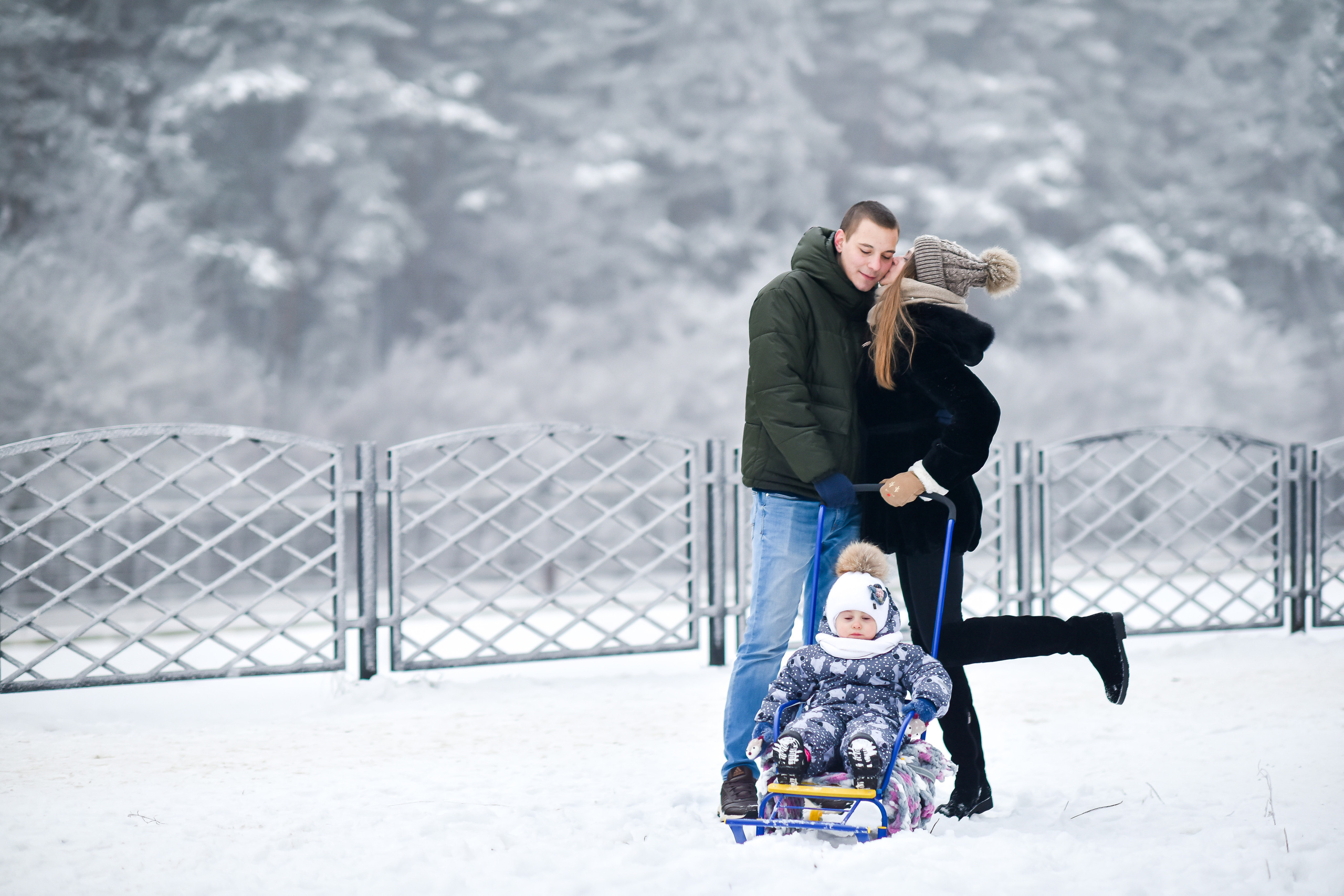 Семейный фотограф в обручевском районе. Фотограф для бизнесконтента, репортажей и семейного альбома в Москве