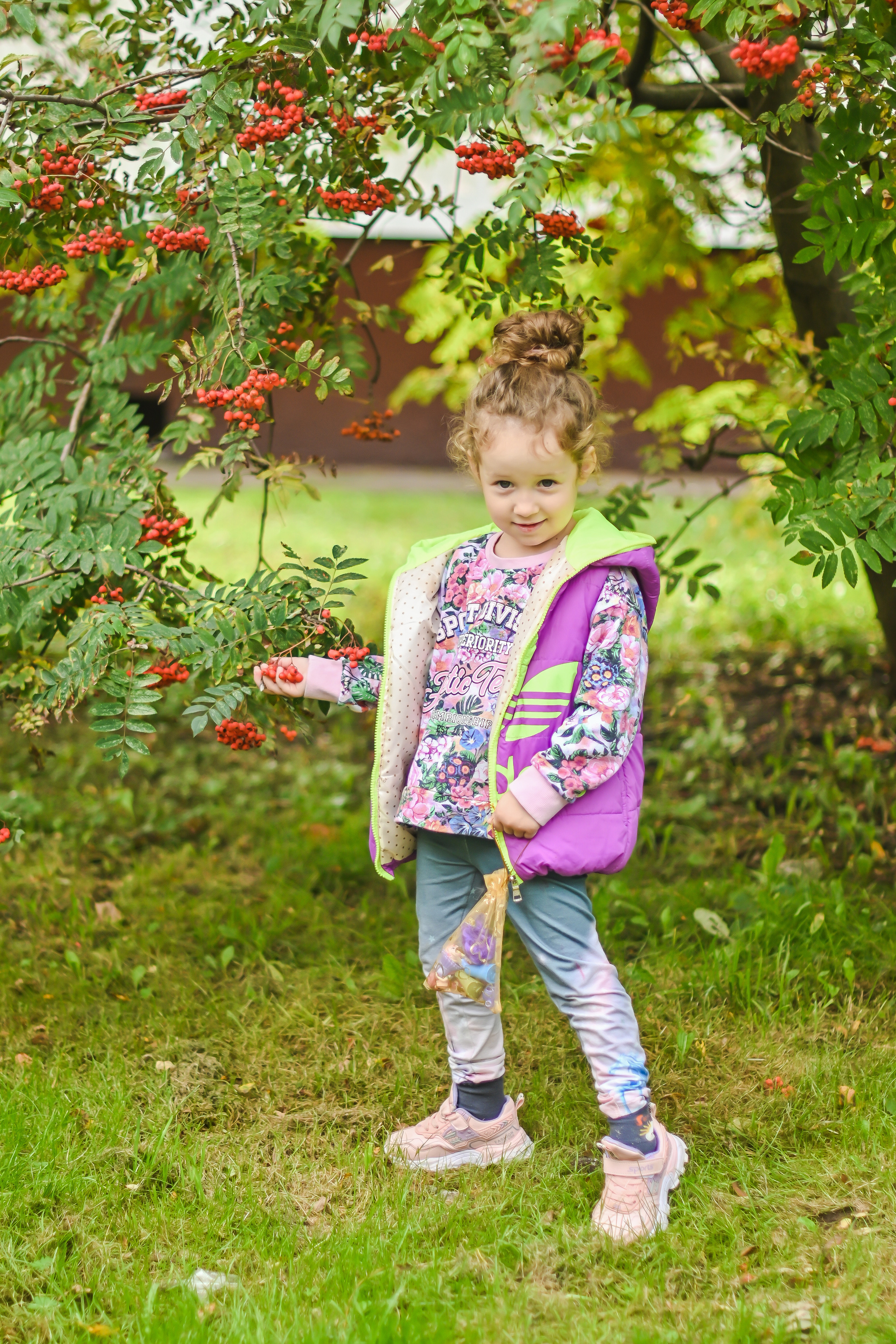 Осенняя фотосъмка на юго-западе в Москве. Фотограф для бизнесконтента, репортажей и семейного альбома в Москве