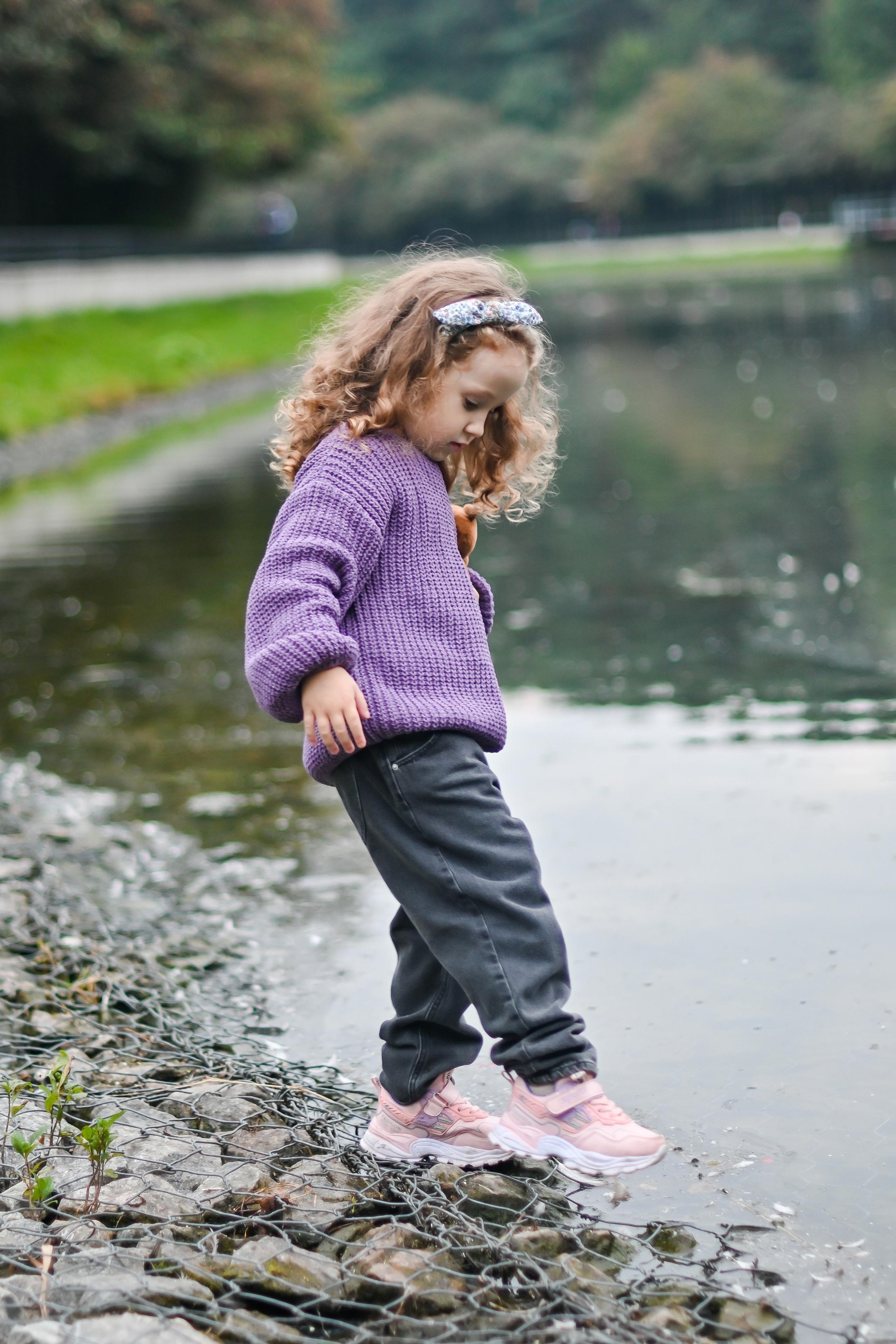 Осенняя фотосъмка на юго-западе в Москве. Фотограф для бизнесконтента, репортажей и семейного альбома в Москве