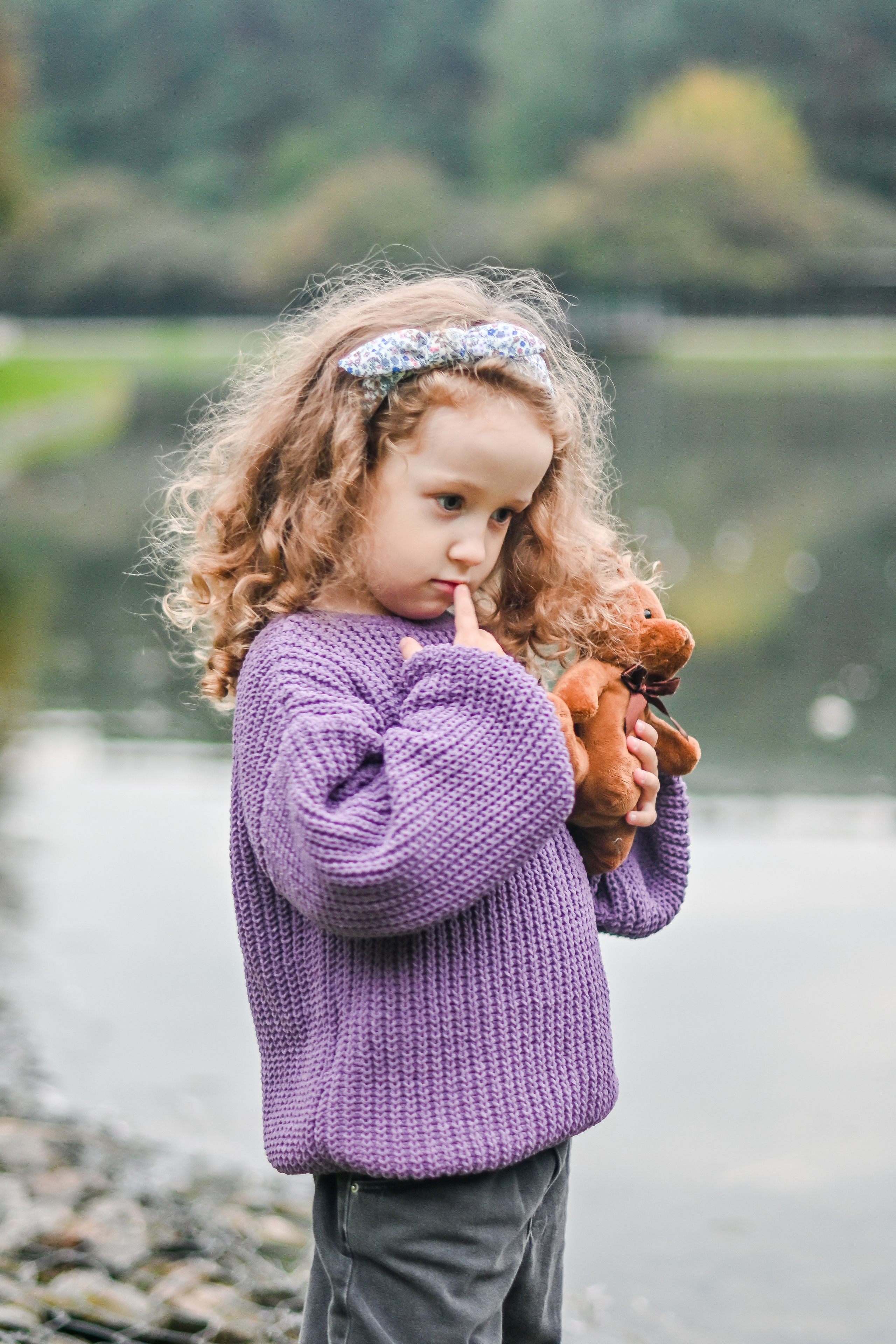 Осенняя фотосъмка на юго-западе в Москве. Фотограф для бизнесконтента, репортажей и семейного альбома в Москве