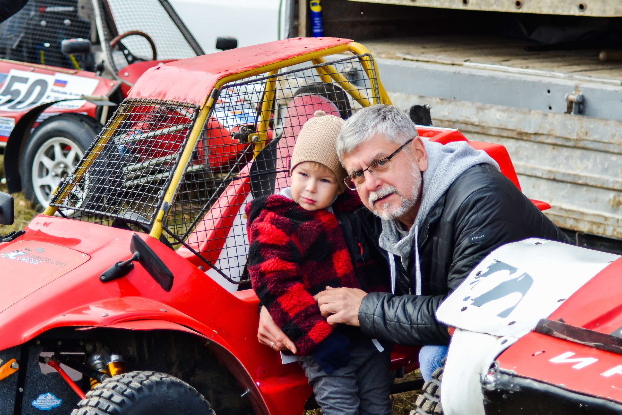 Фоторепортаж автосоревнований в Москве. Фотограф для бизнесконтента, репортажей и семейного альбома в Москве