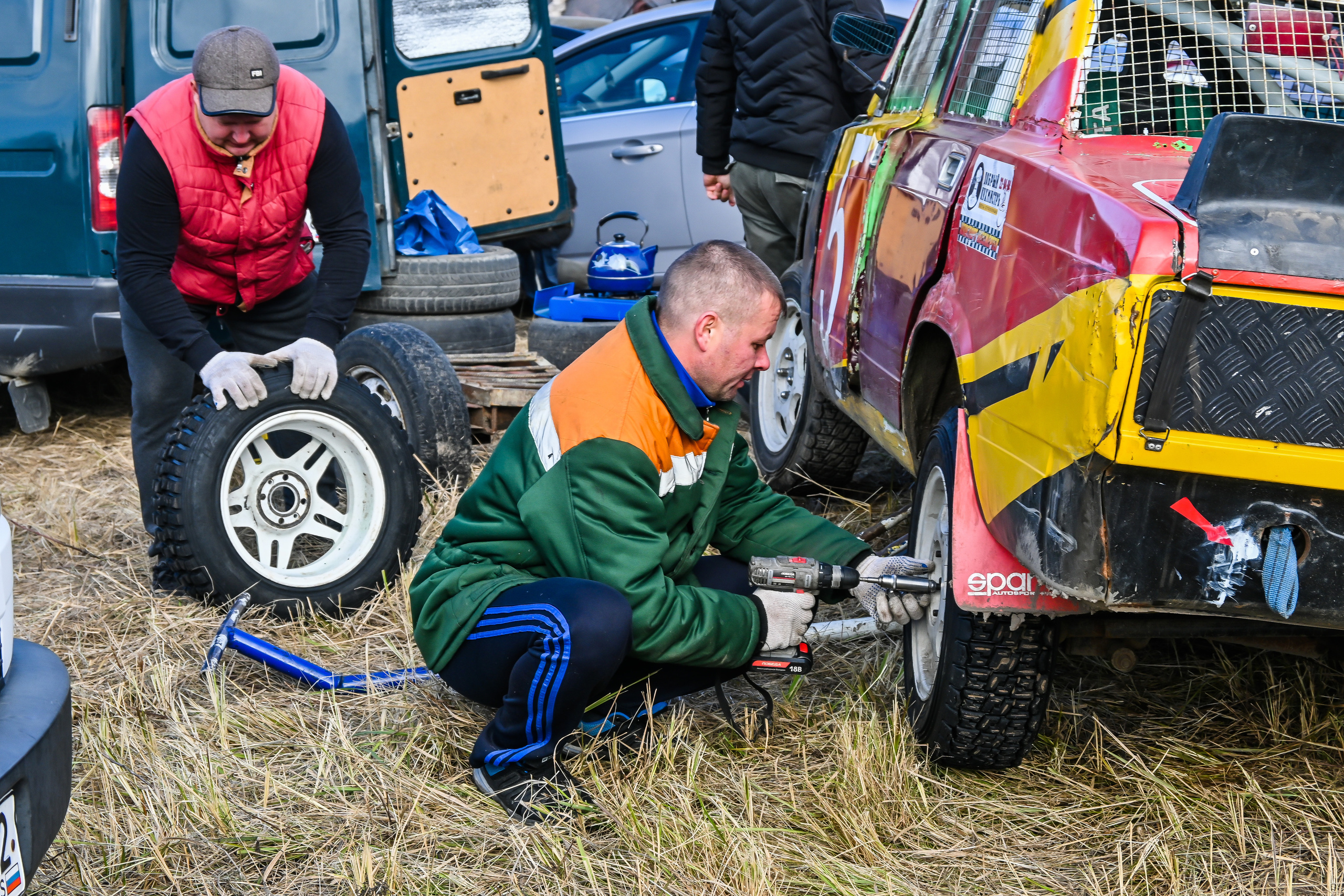 Фоторепортаж автосоревнований в Москве. Фотограф для бизнесконтента, репортажей и семейного альбома в Москве