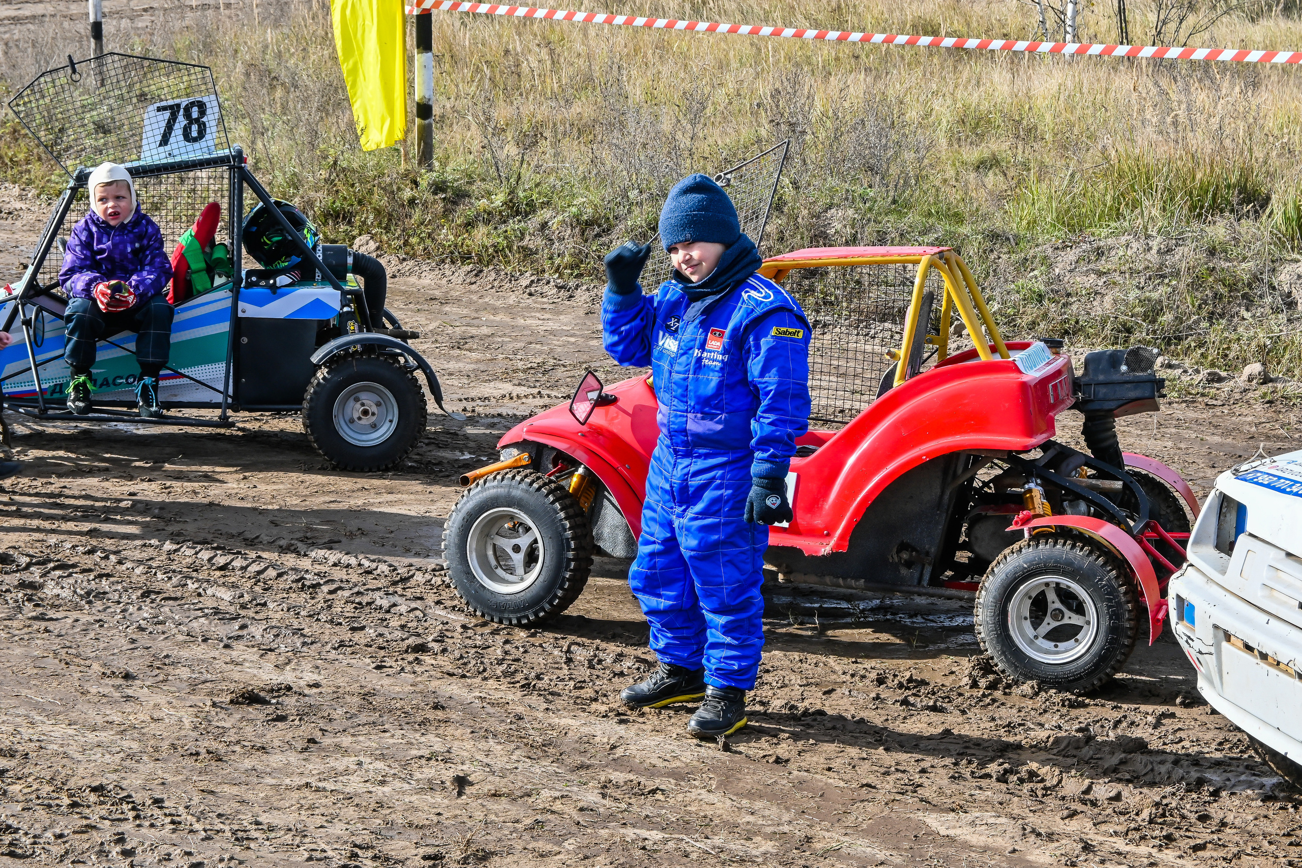 Фоторепортаж автосоревнований в Москве. Фотограф для бизнесконтента, репортажей и семейного альбома в Москве