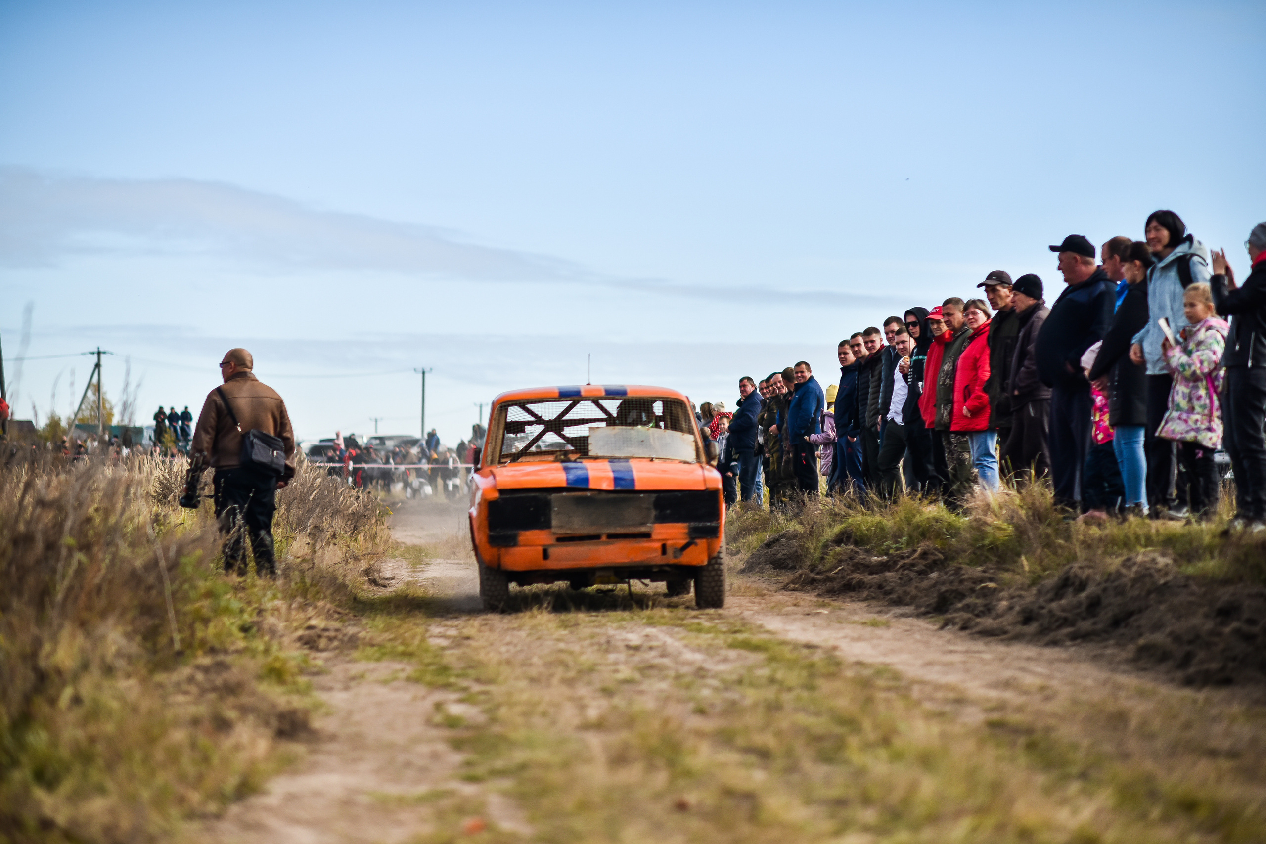 Фоторепортаж автосоревнований в Москве. Фотограф для бизнесконтента, репортажей и семейного альбома в Москве