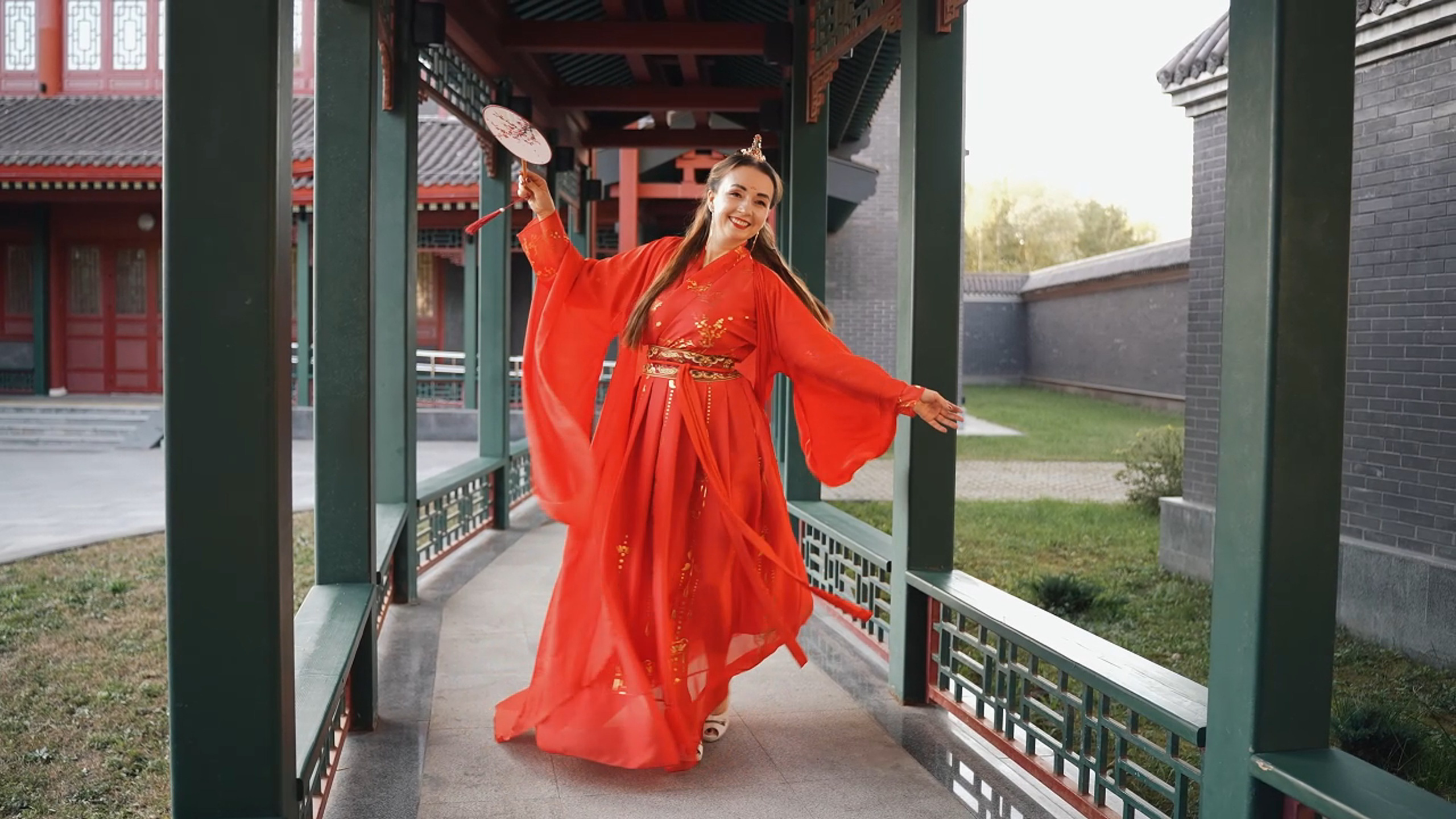 Наталья и Яна — Не просто съёмки, а целые миры 🎬. Видеограф / Фотограф  — Яна Спащанская