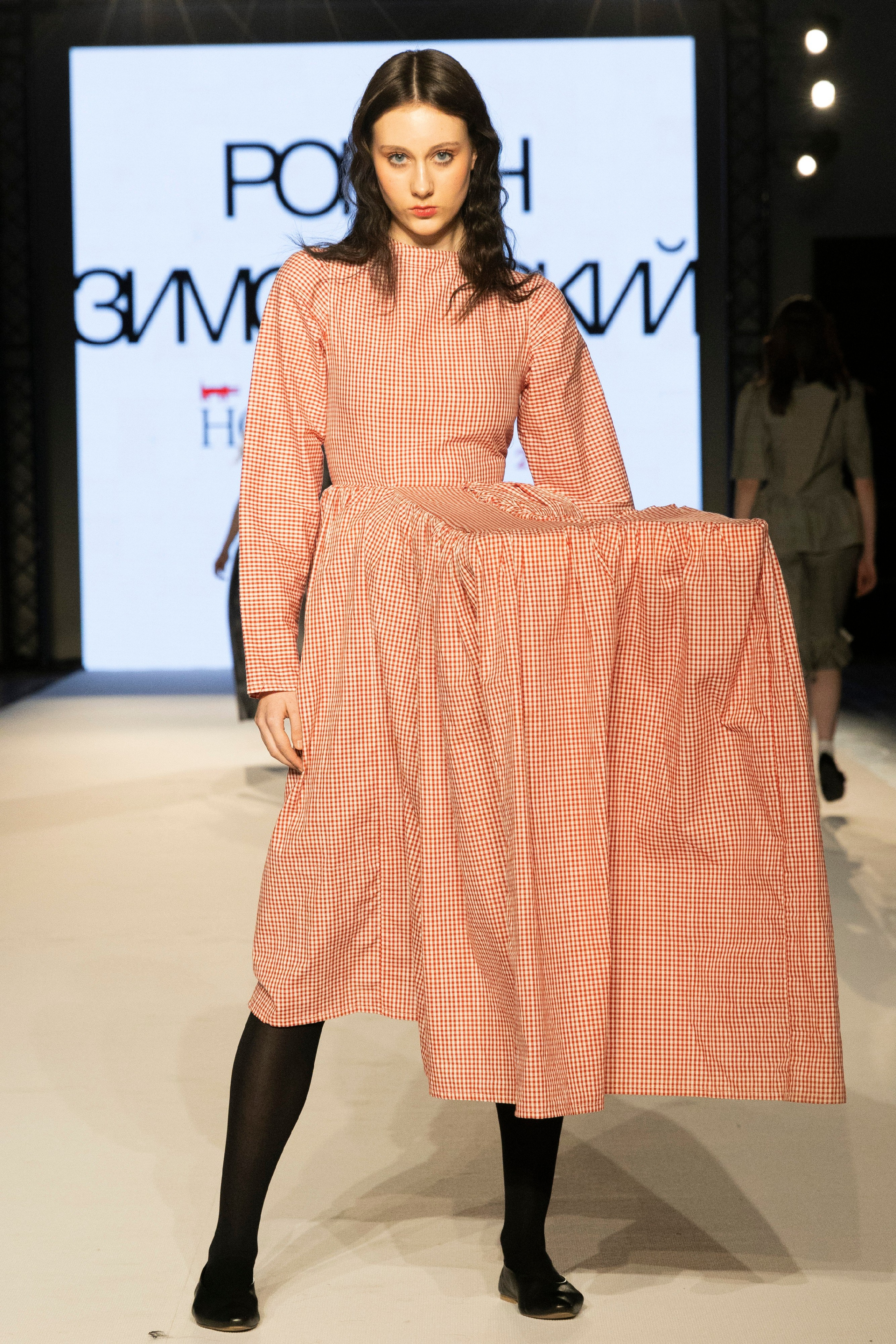 ДЛТ Собака.ru показ победителей конкурса «Новые имена в моде 2025». FOTOFAQ SKOOL г. Санкт-Петербург: очные, дистанционные и онлайн курсы фотографии