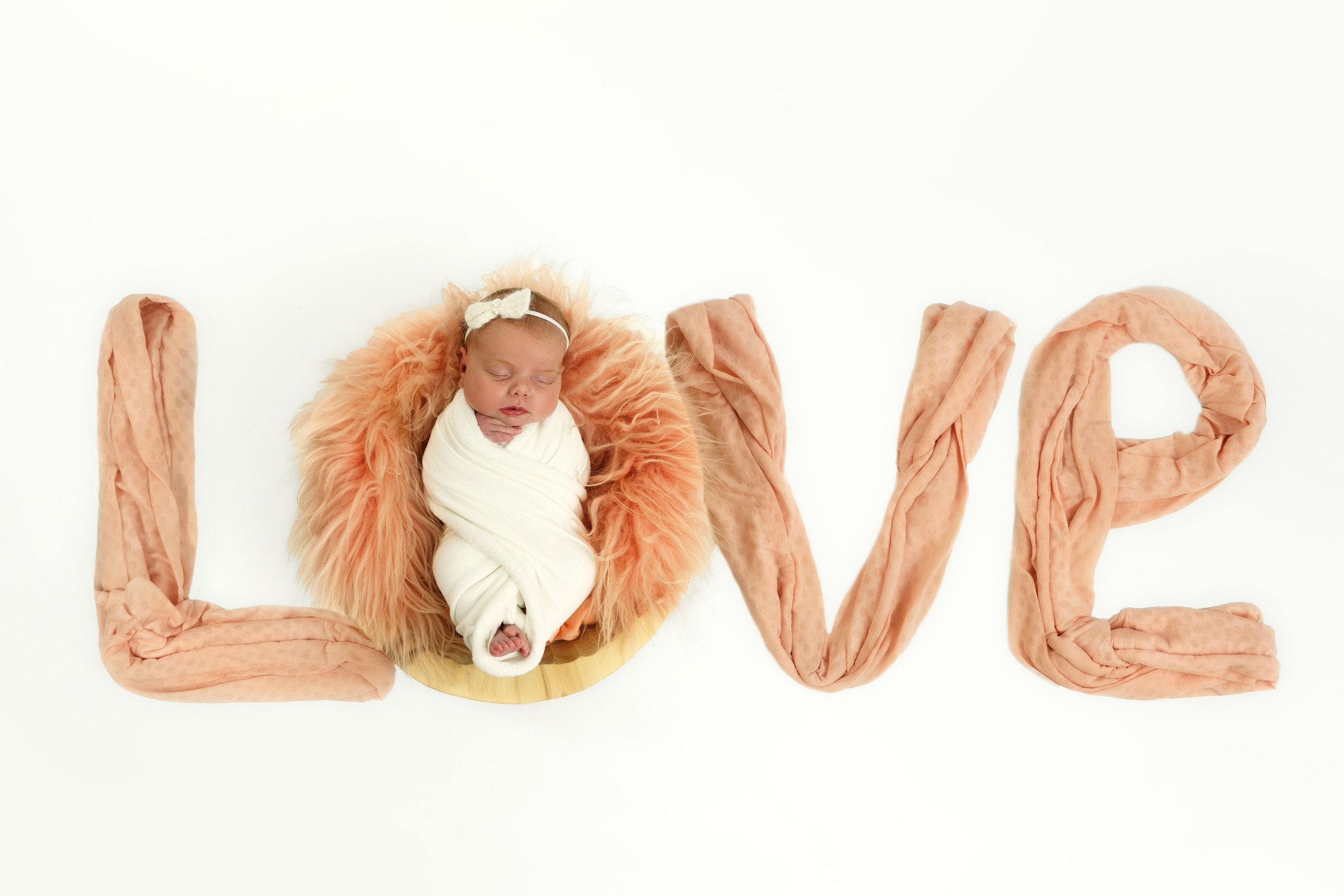 Фотосессия новорожденного (newborn). Фотограф новорожденных, детей до года и беременных в Симферополе