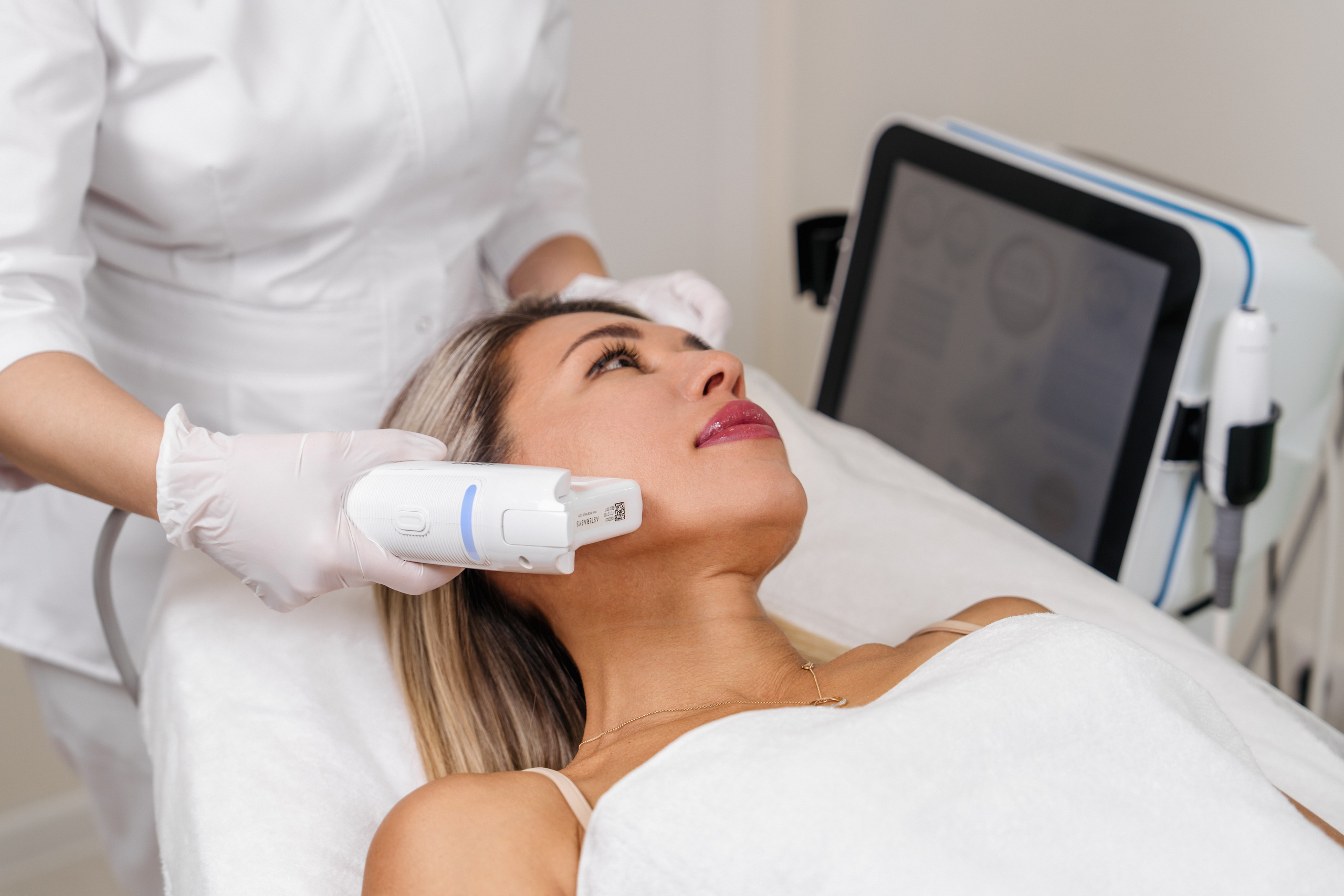 Клиника косметологии СЭТ. Святослав Буньков | фотограф