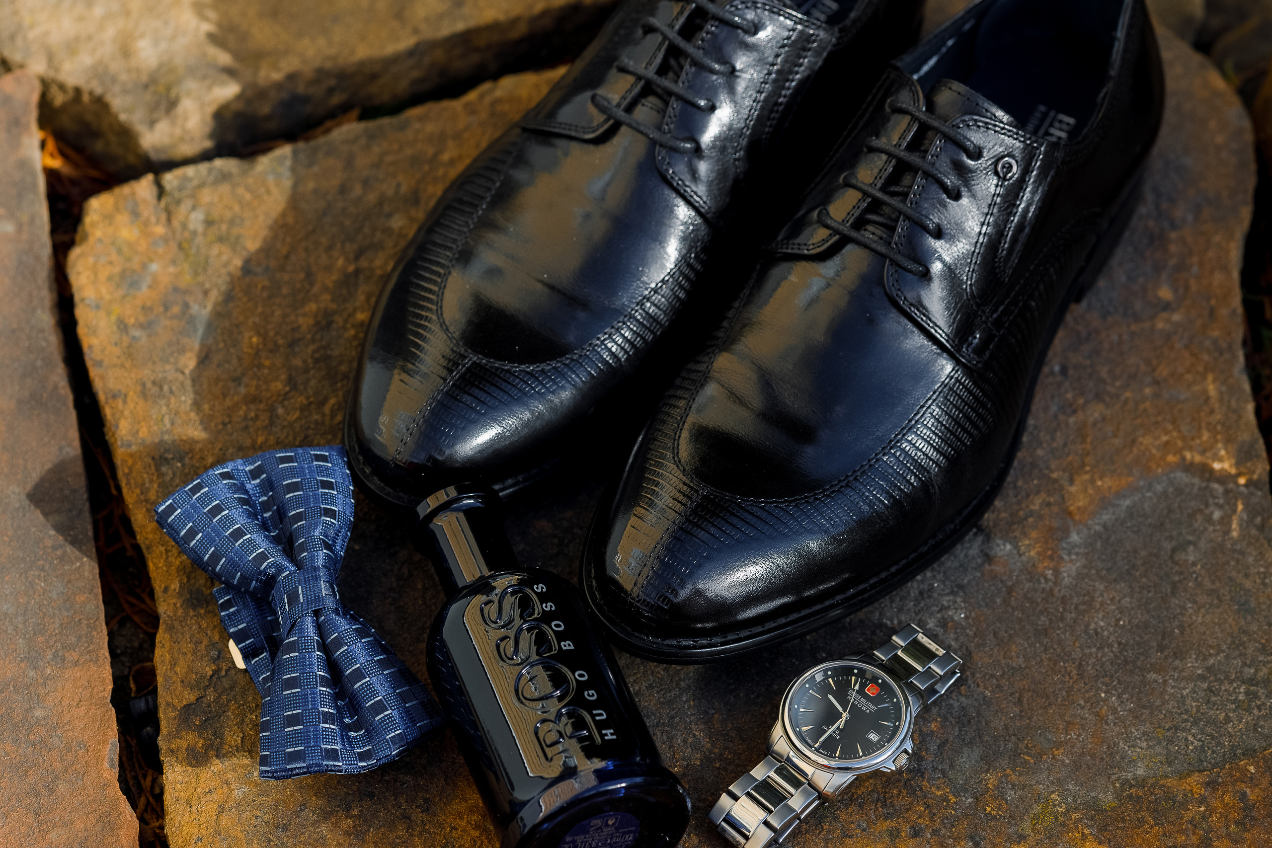 Трепетное утро невесты в гостиничном номере. Олег Сверчков | Свадебный фотограф Вологда