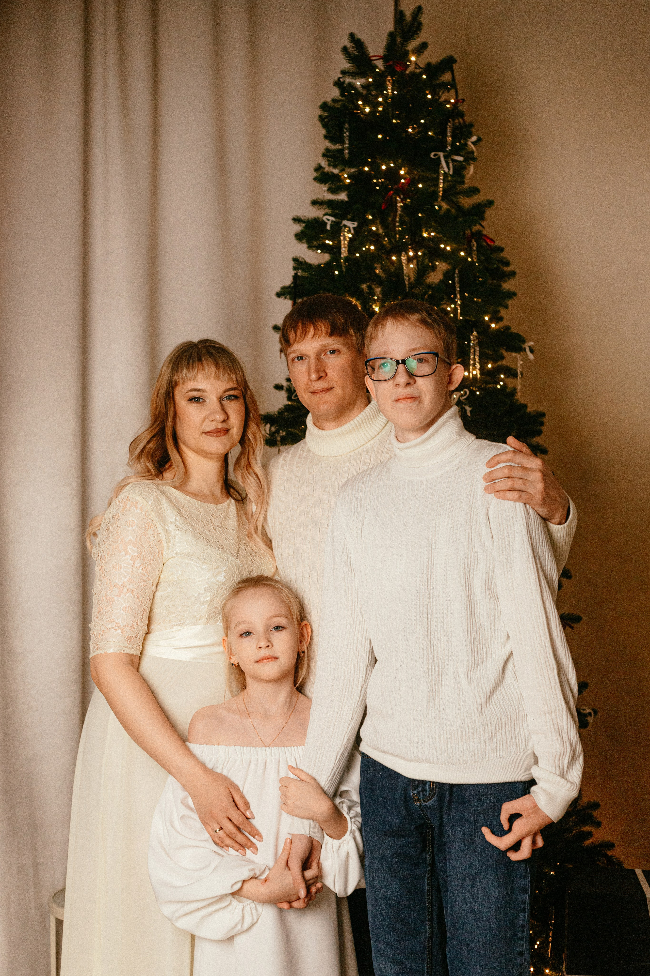 Новогодние. Арт-фотограф Крис Л. в Тобольске: портрет, семейные, свадьбы