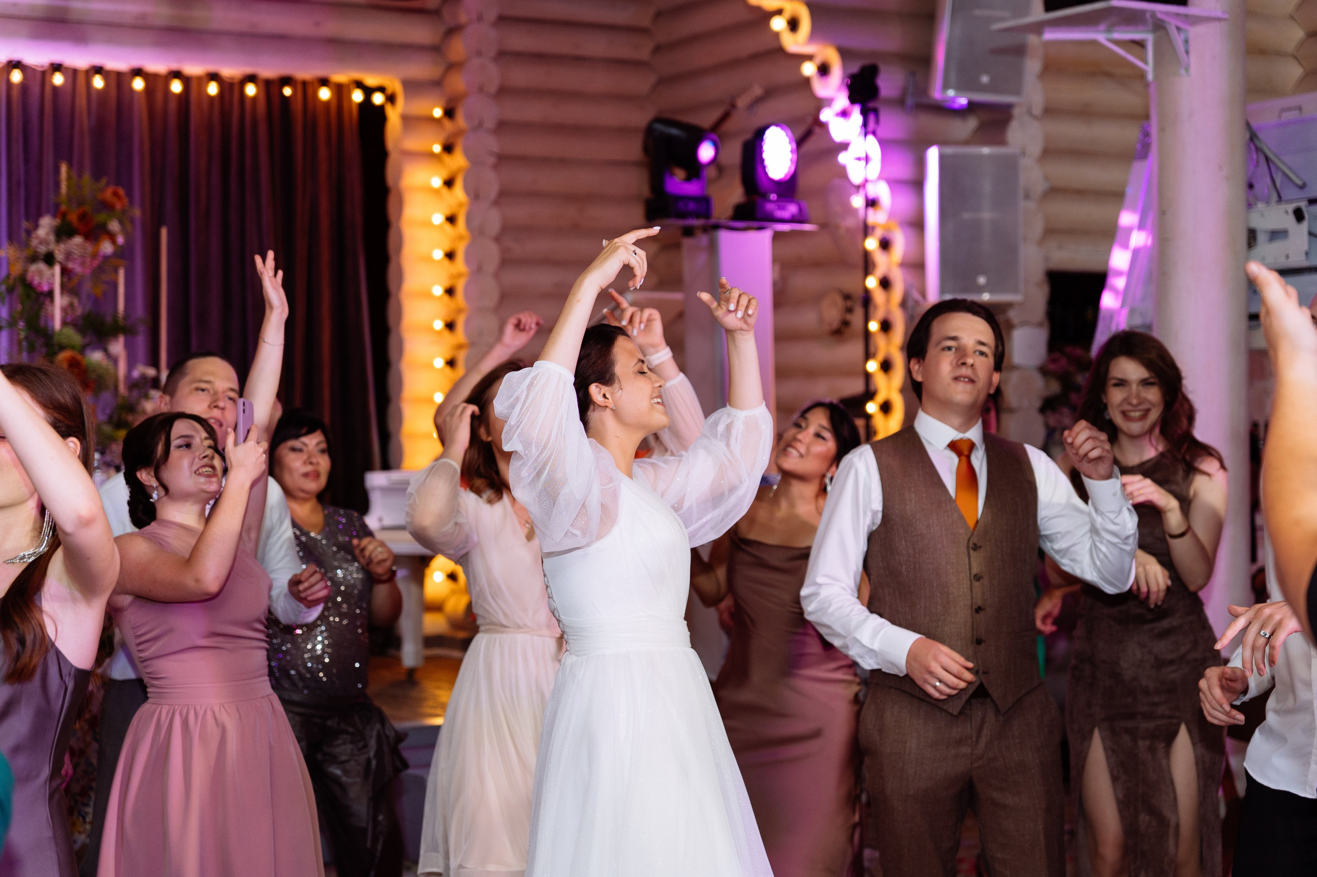 Свадьба Олега и Виктории в клубе «Ближняя дача»