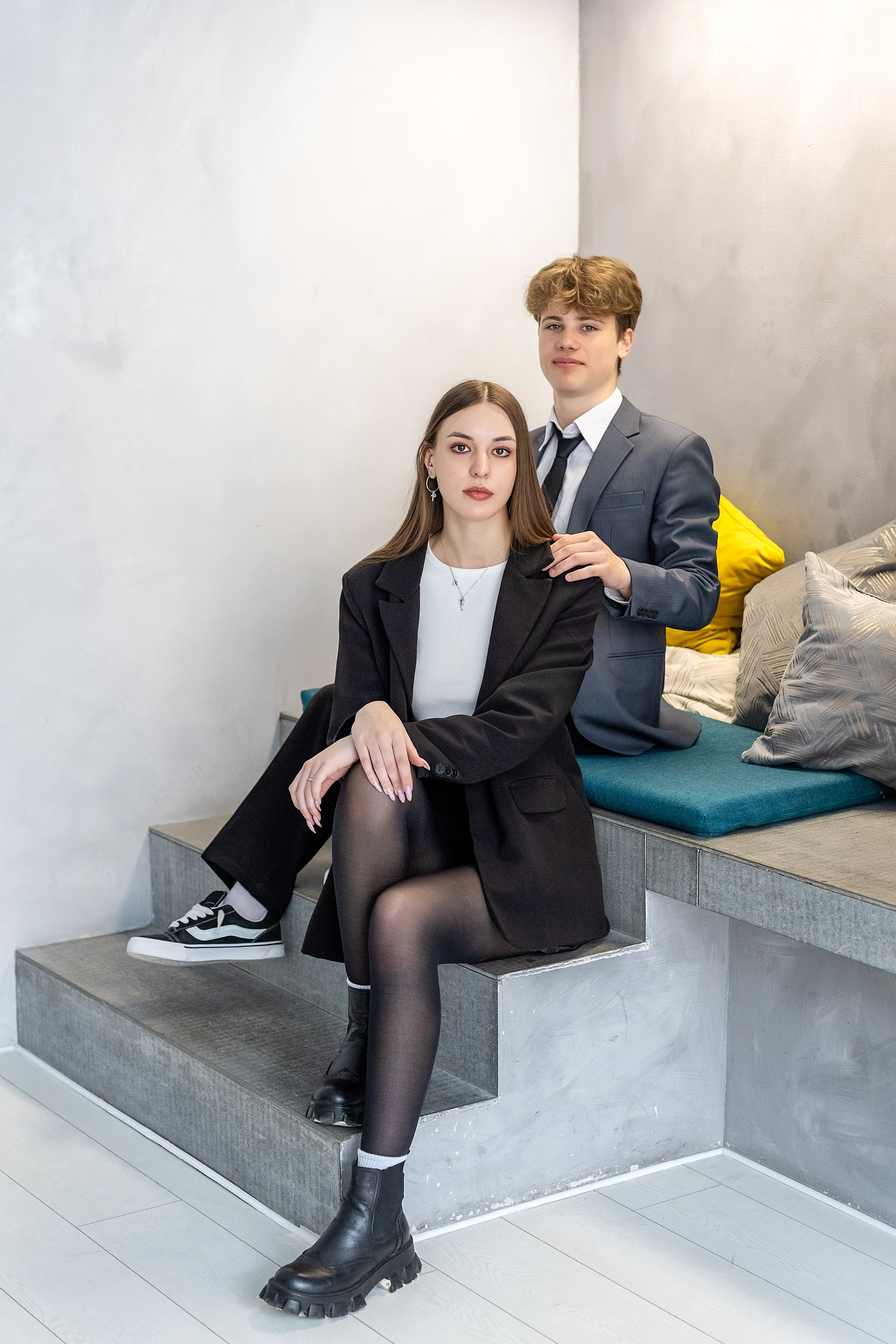 Выпускной альбом Владивосток 11 класс. Стильный выпускной альбом Владивосток фотограф Вероника Мигачева