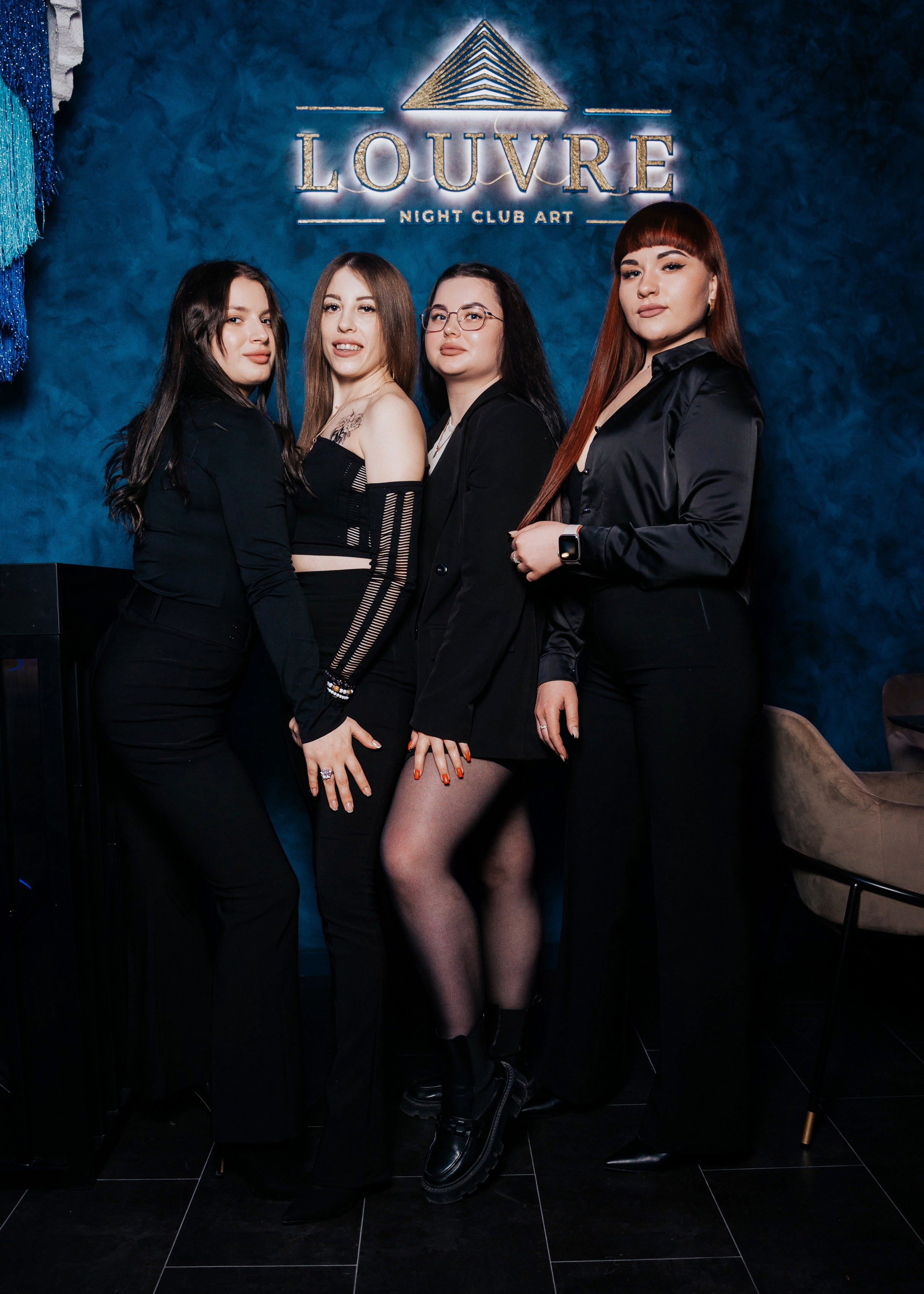 ЛУВР. СВОИ. ФОТООТЧЕТЫ-СОБЫТИЯ-МЕСТА