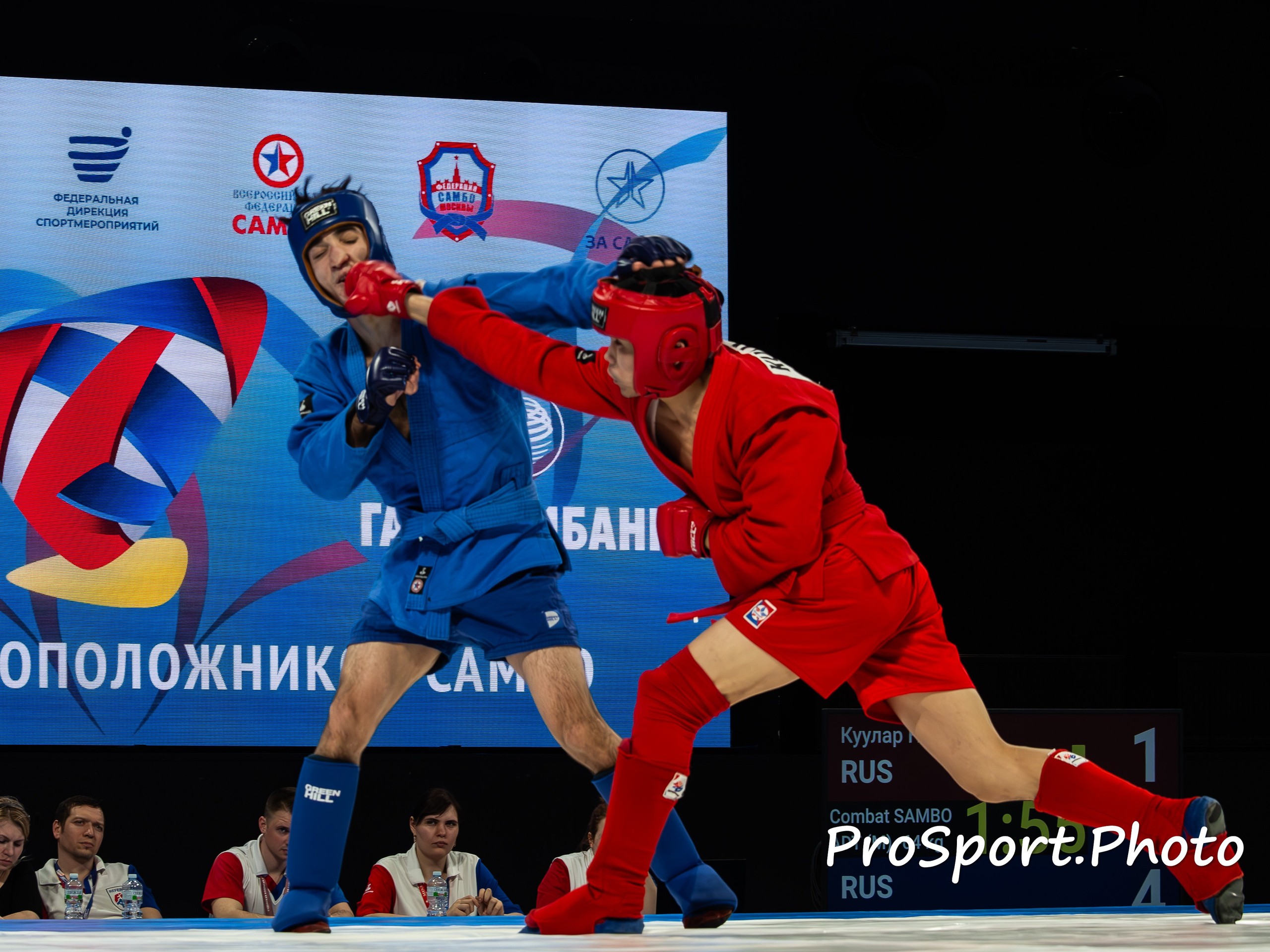 «Спорт через объектив: история в каждом снимке!»