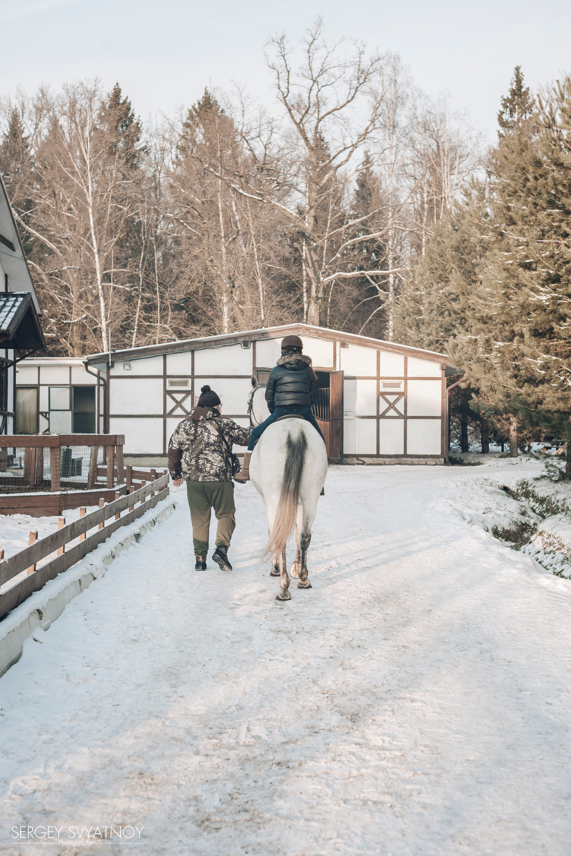 Конная прогулка. Портретный и свадебный фотограф в Москве Сергей Святной