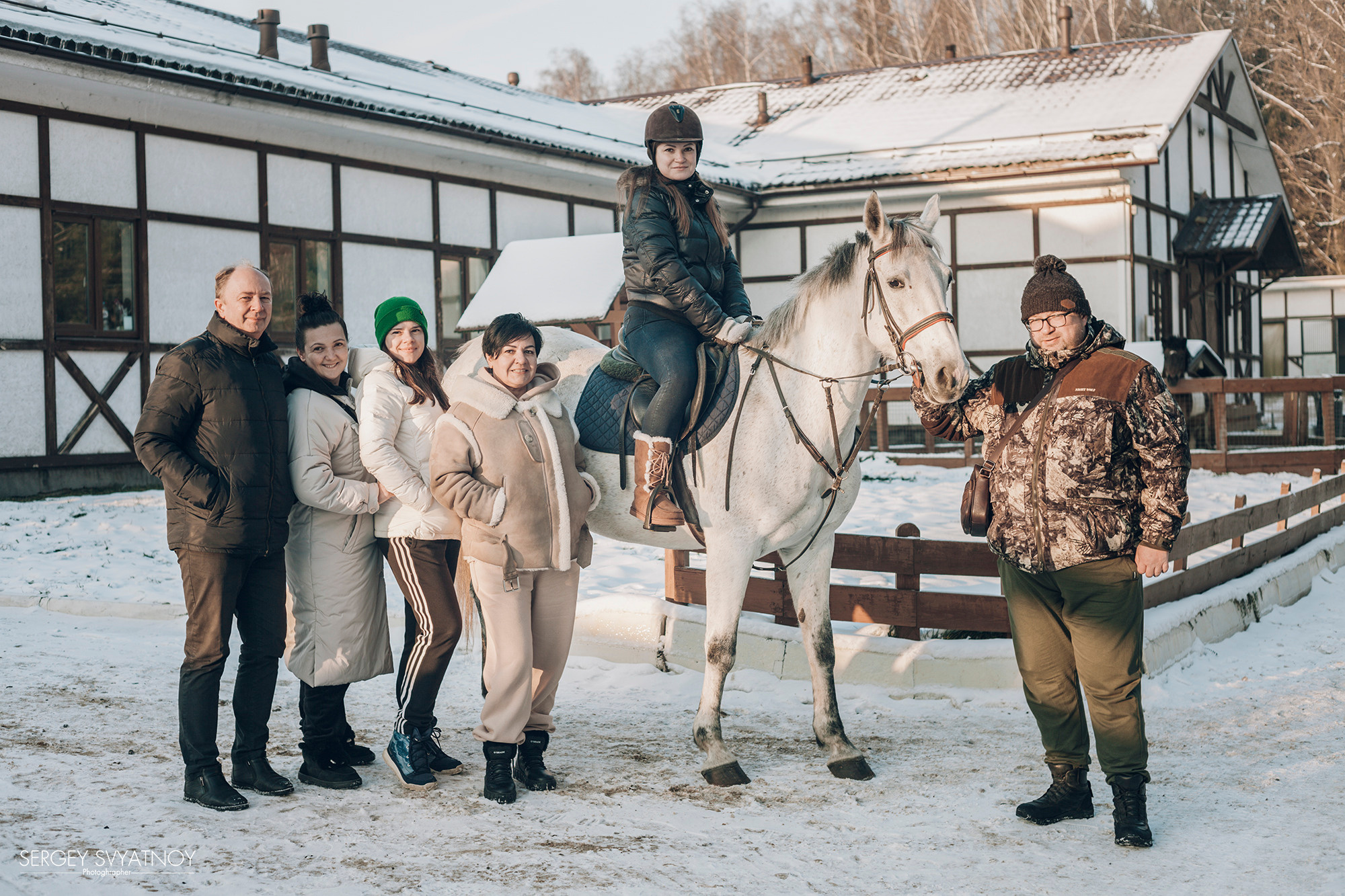 Конная прогулка. Портретный и свадебный фотограф в Москве Сергей Святной