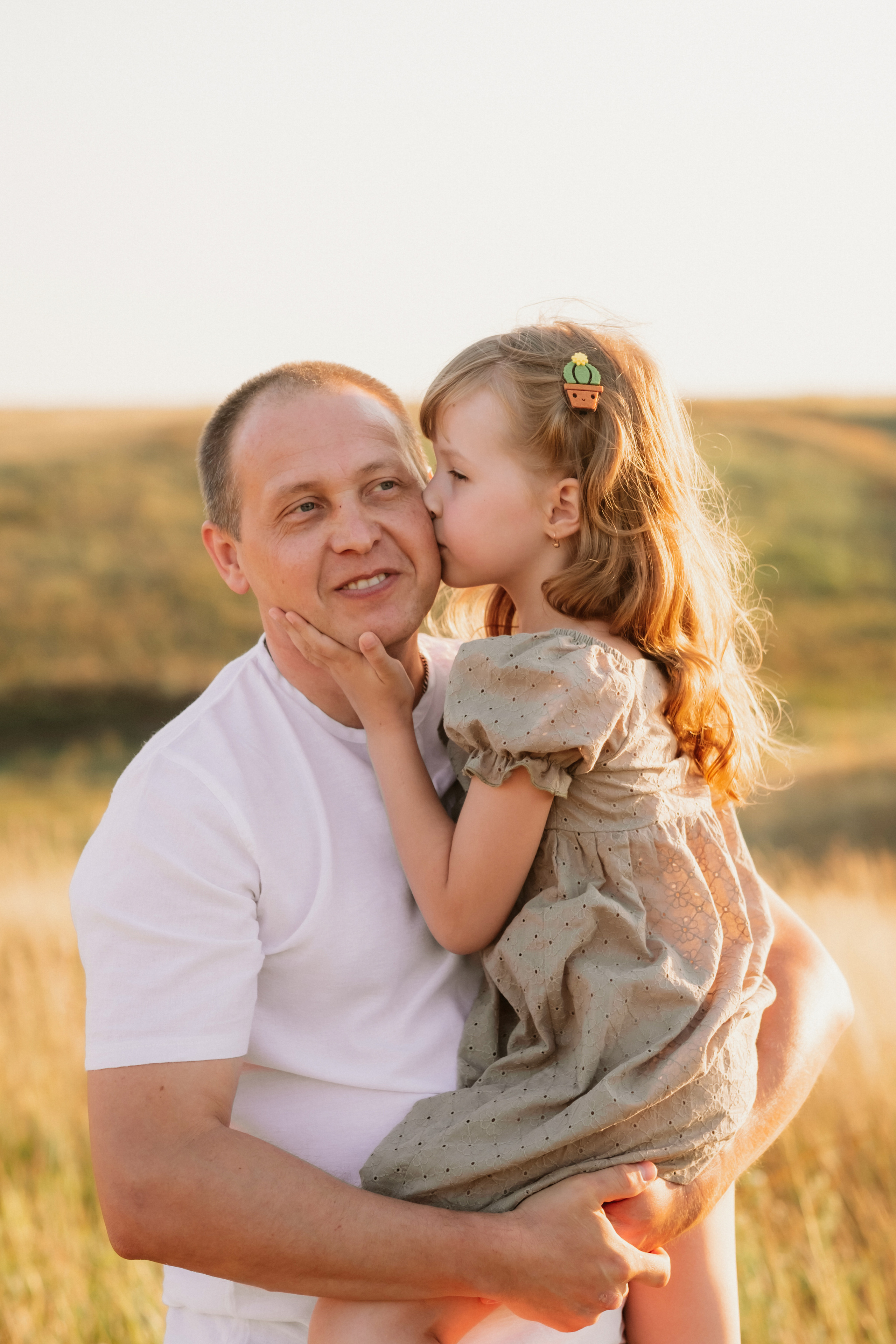 Семейная фотосесиия в поле. Антонина Мезинова фотограф Михайловка и Волгоград