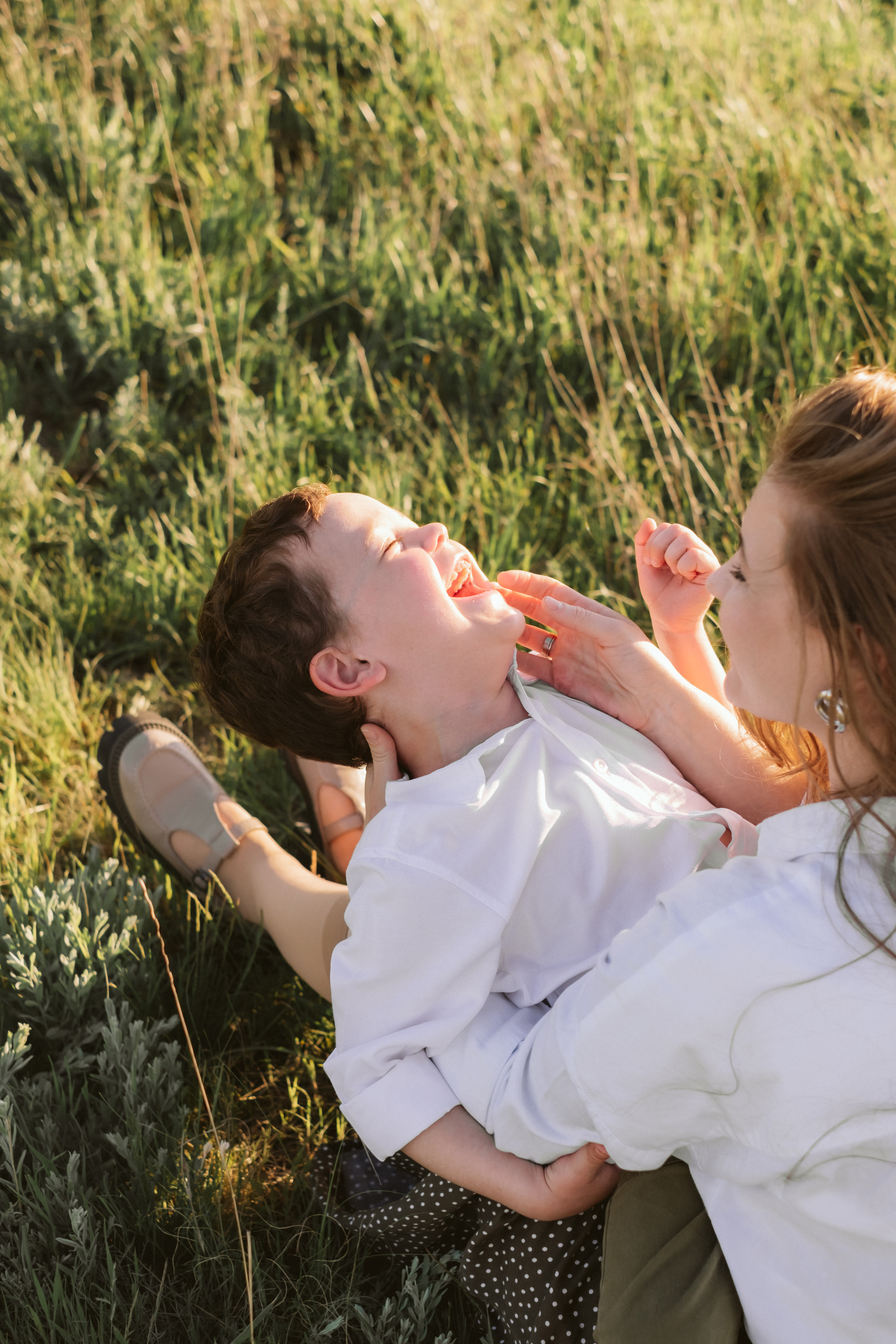 Семейная фотосессия в поле. Антонина Мезинова фотограф Михайловка и Волгоград