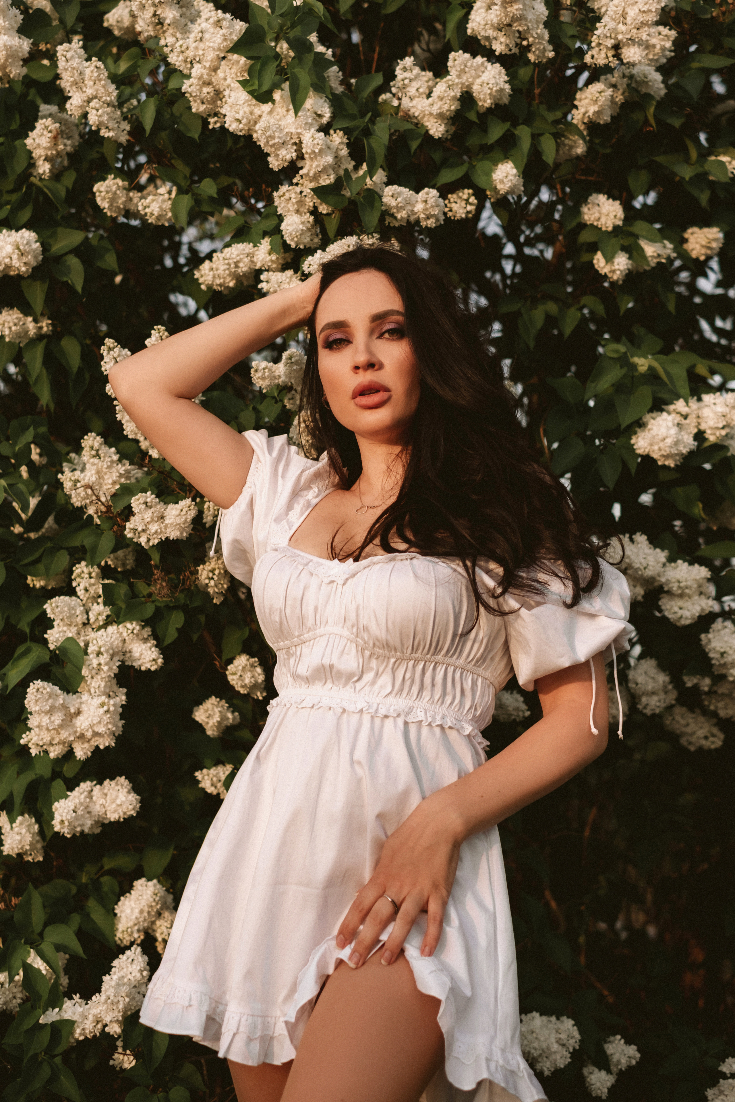 Фотосессия для Виктории в сирени. Антонина Мезинова фотограф Михайловка и Волгоград