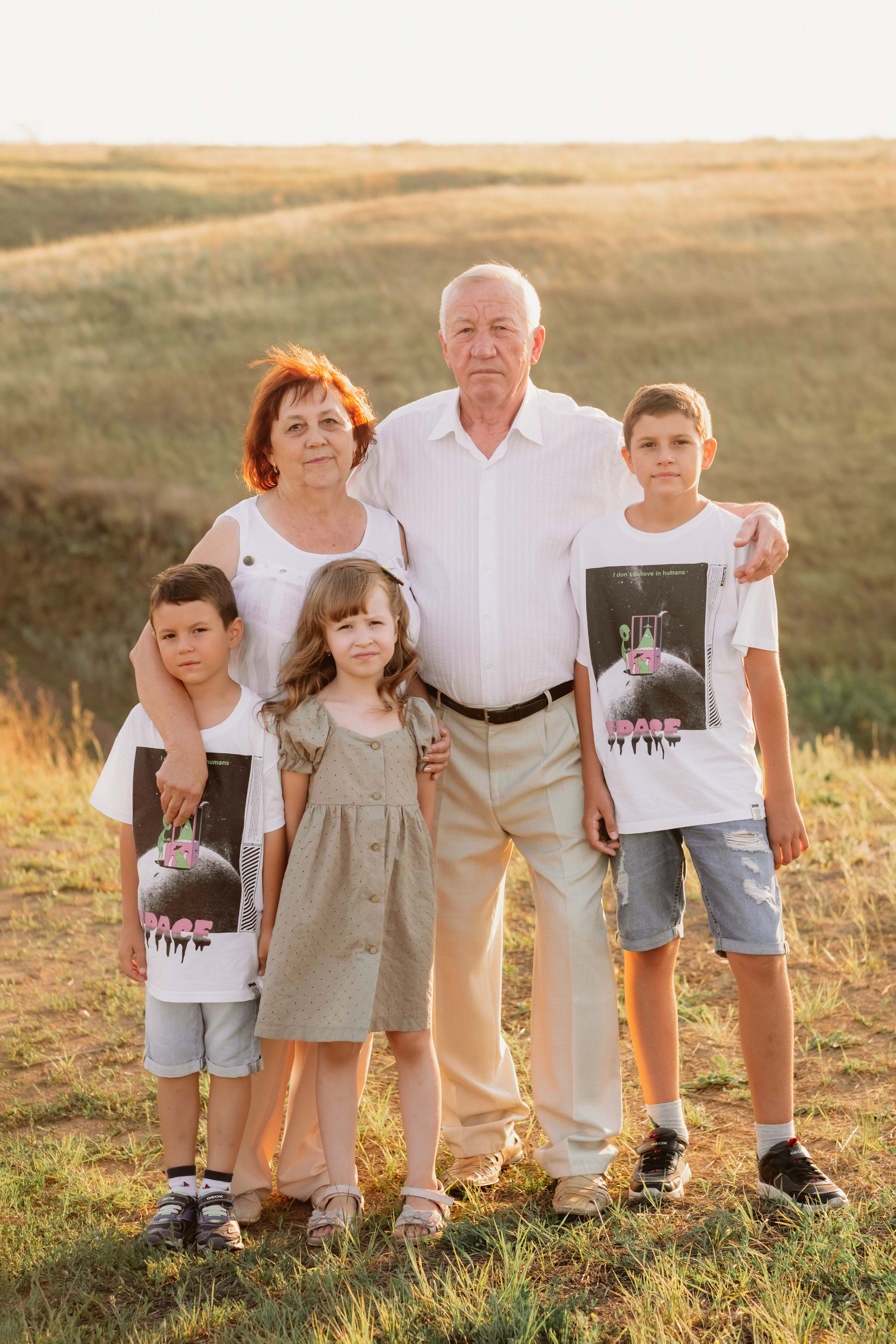 Семейная фотосесиия в поле. Антонина Мезинова фотограф Михайловка и Волгоград