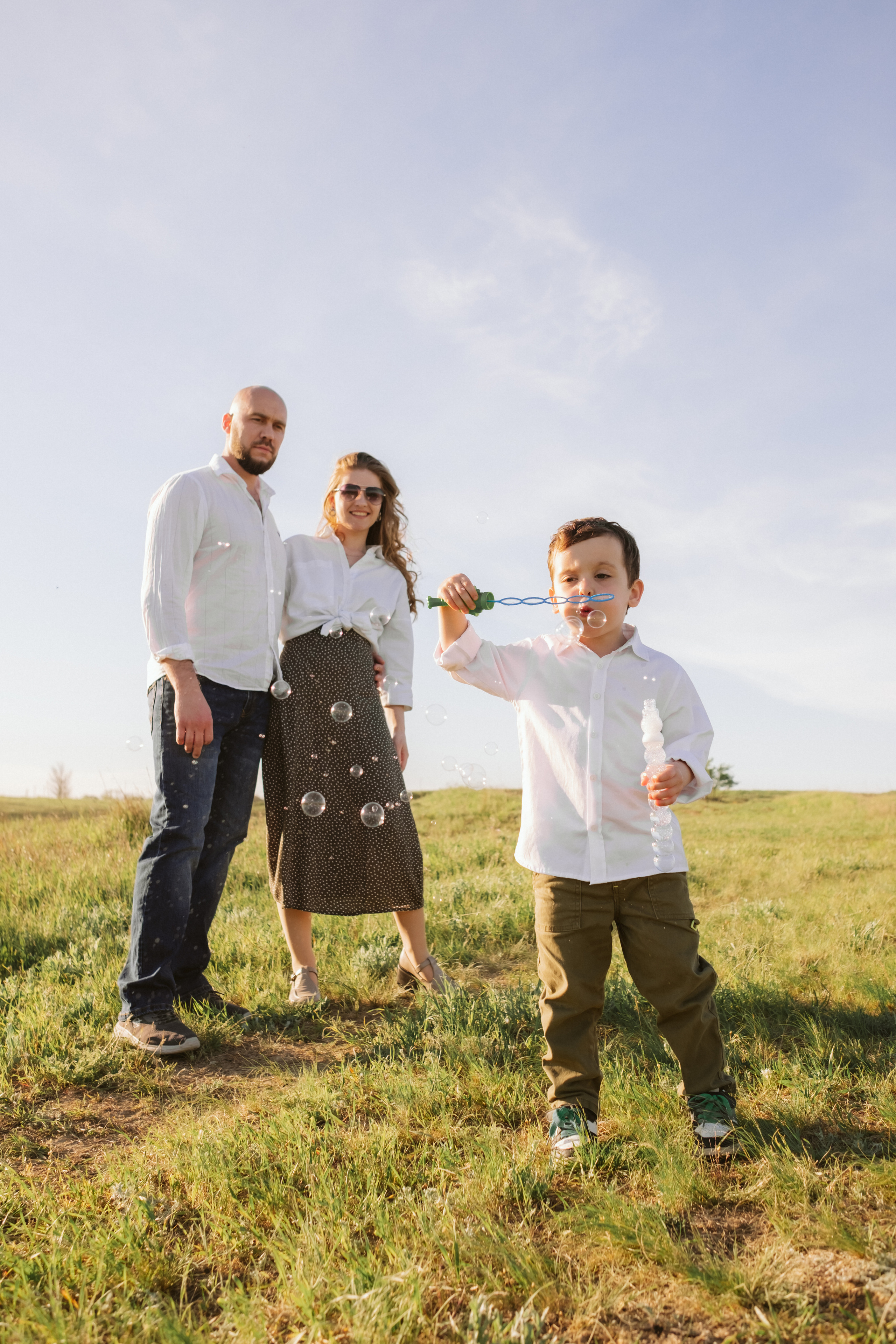 Семейная фотосессия в поле. Антонина Мезинова фотограф Михайловка и Волгоград
