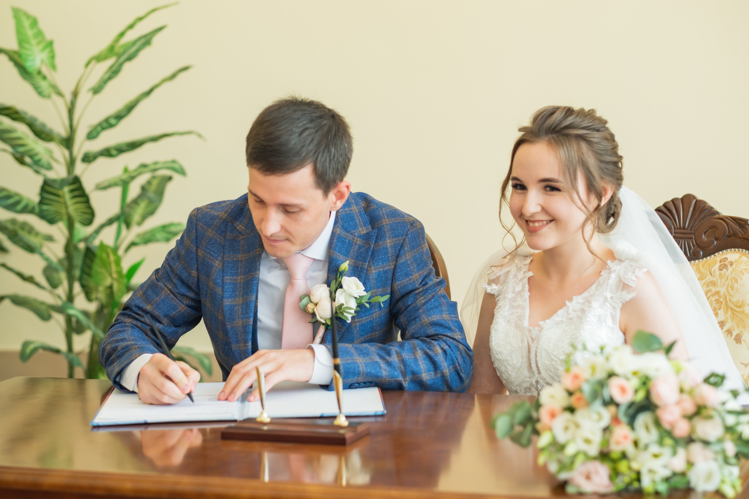 Свадебная фотосессия Михаила и Ксении. Антонина Мезинова фотограф Михайловка и Волгоград