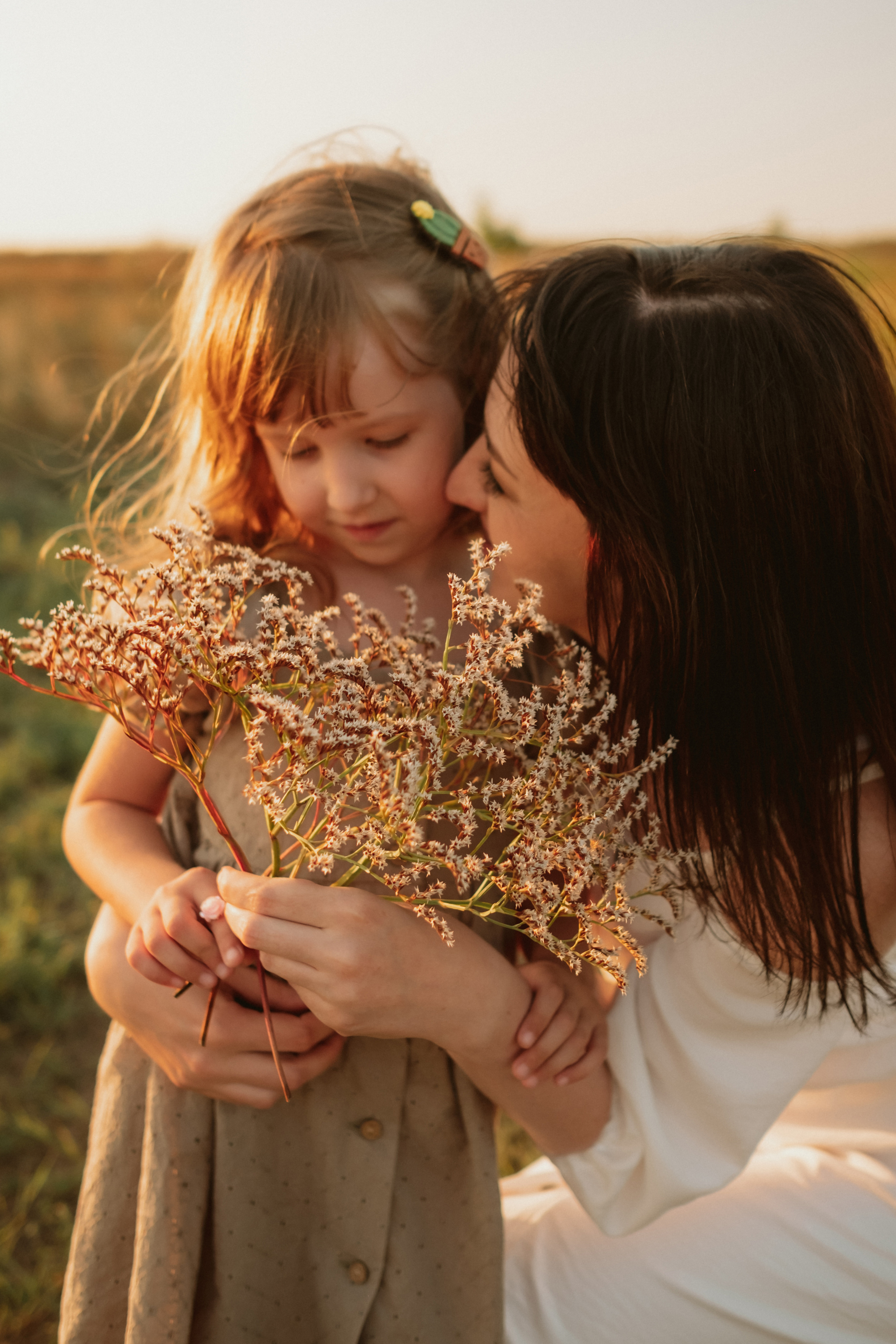 Семейная фотосесиия в поле. Антонина Мезинова фотограф Михайловка и Волгоград