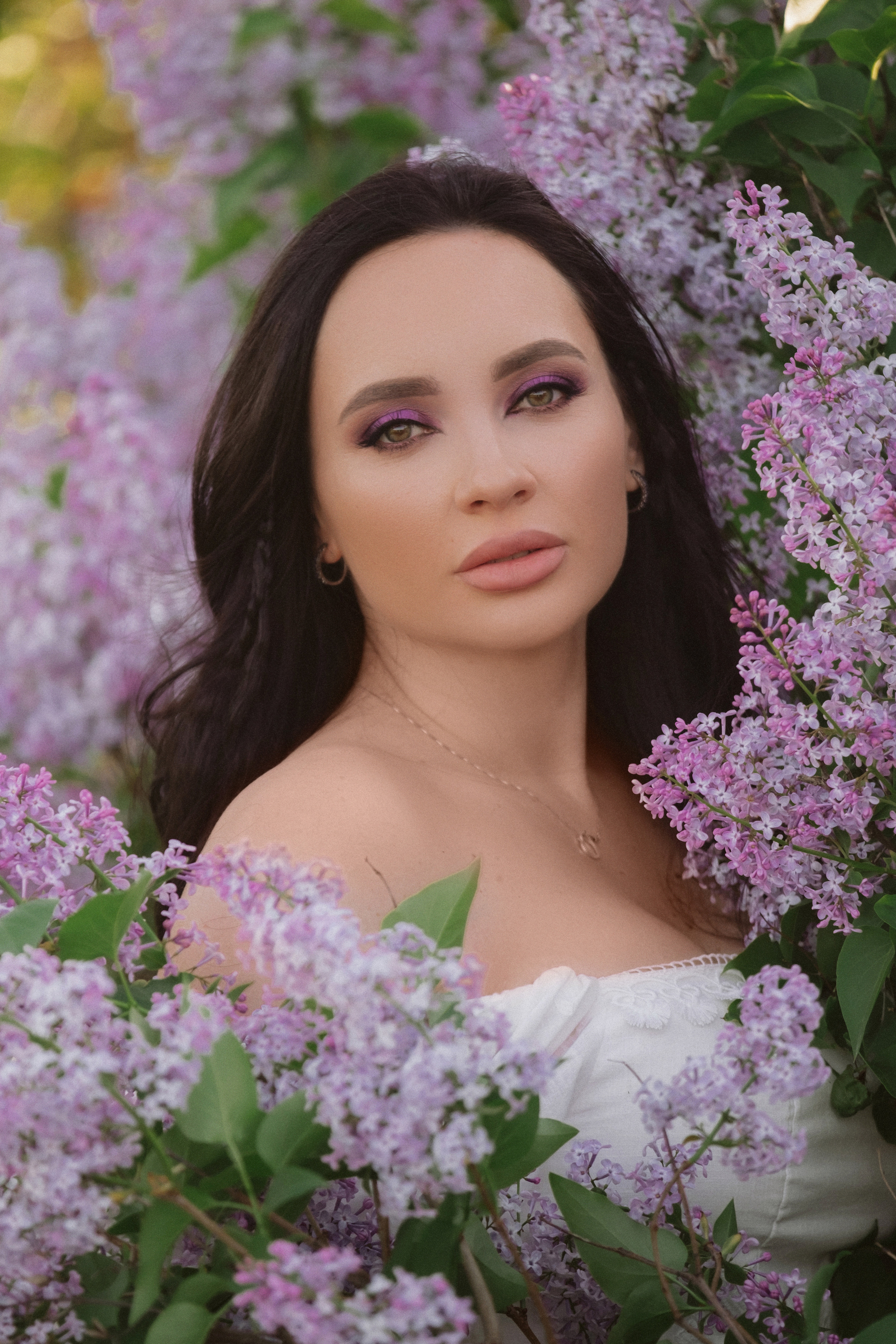 Фотосессия для Виктории в сирени. Антонина Мезинова фотограф Михайловка и Волгоград