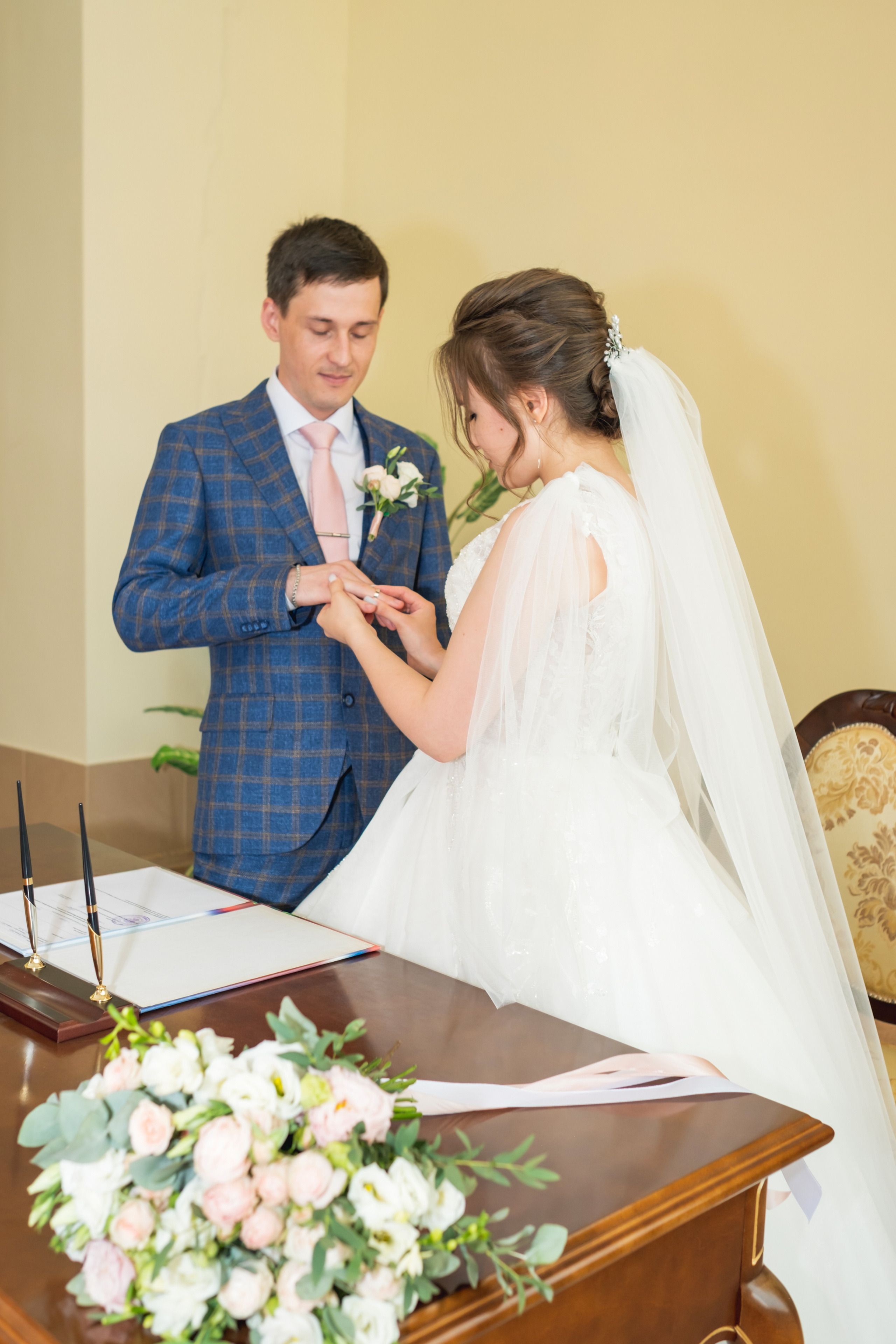 Свадебная фотосессия Михаила и Ксении. Антонина Мезинова фотограф Михайловка и Волгоград