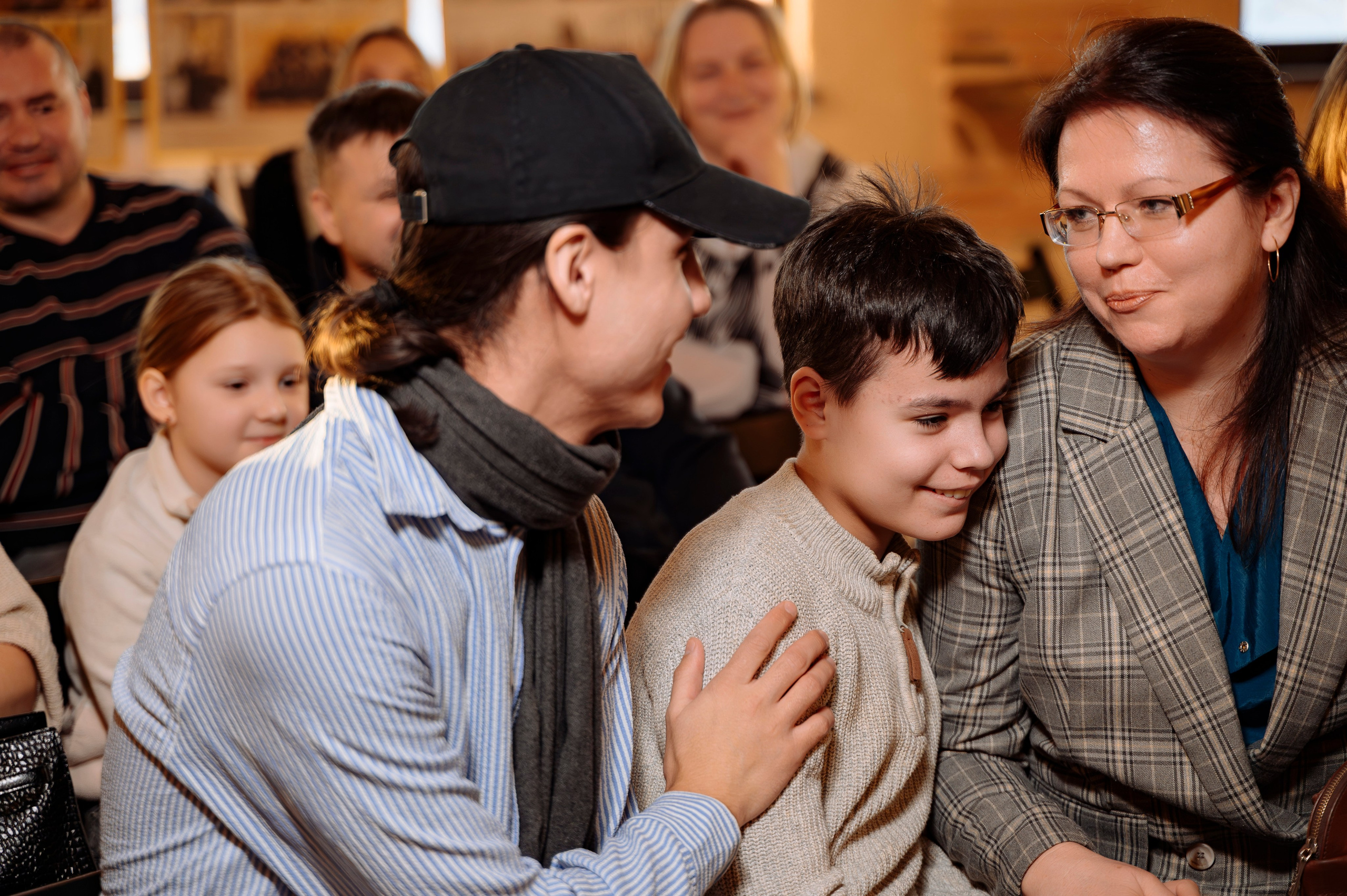 Репортажная съемка, съемка мероприятия, проект factor.by, финалист factor.by, Шамхал Хачатурян, Ибрагим Карасов, фактор бай, фотограф Ольга Шаповалова, съемка фанатов, минск, беларусь